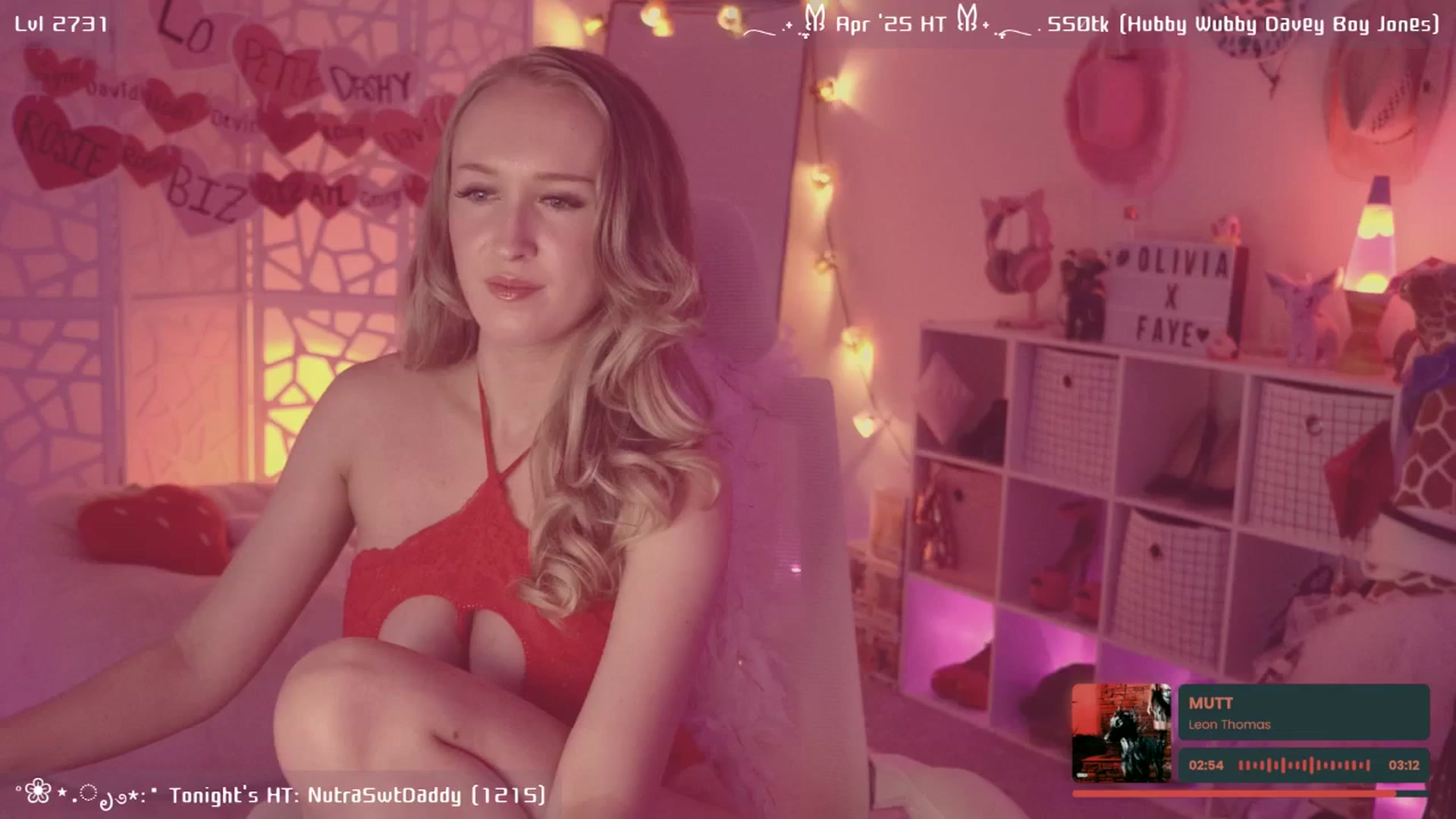 Gallery image thumbnail from OliviaxFaye's myfreecams stream on, 04/10/2025, 04:33 image 9 of 20