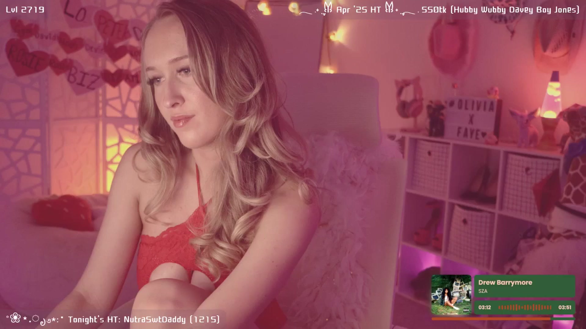 Gallery image thumbnail from OliviaxFaye's myfreecams stream on, 04/10/2025, 04:33 image 18 of 20