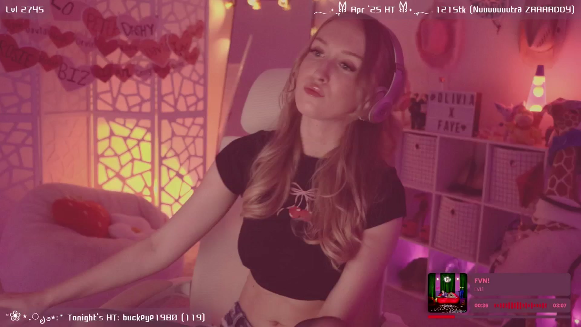 Gallery image thumbnail from OliviaxFaye's myfreecams stream on, 04/17/2025, 05:07 image 8 of 20