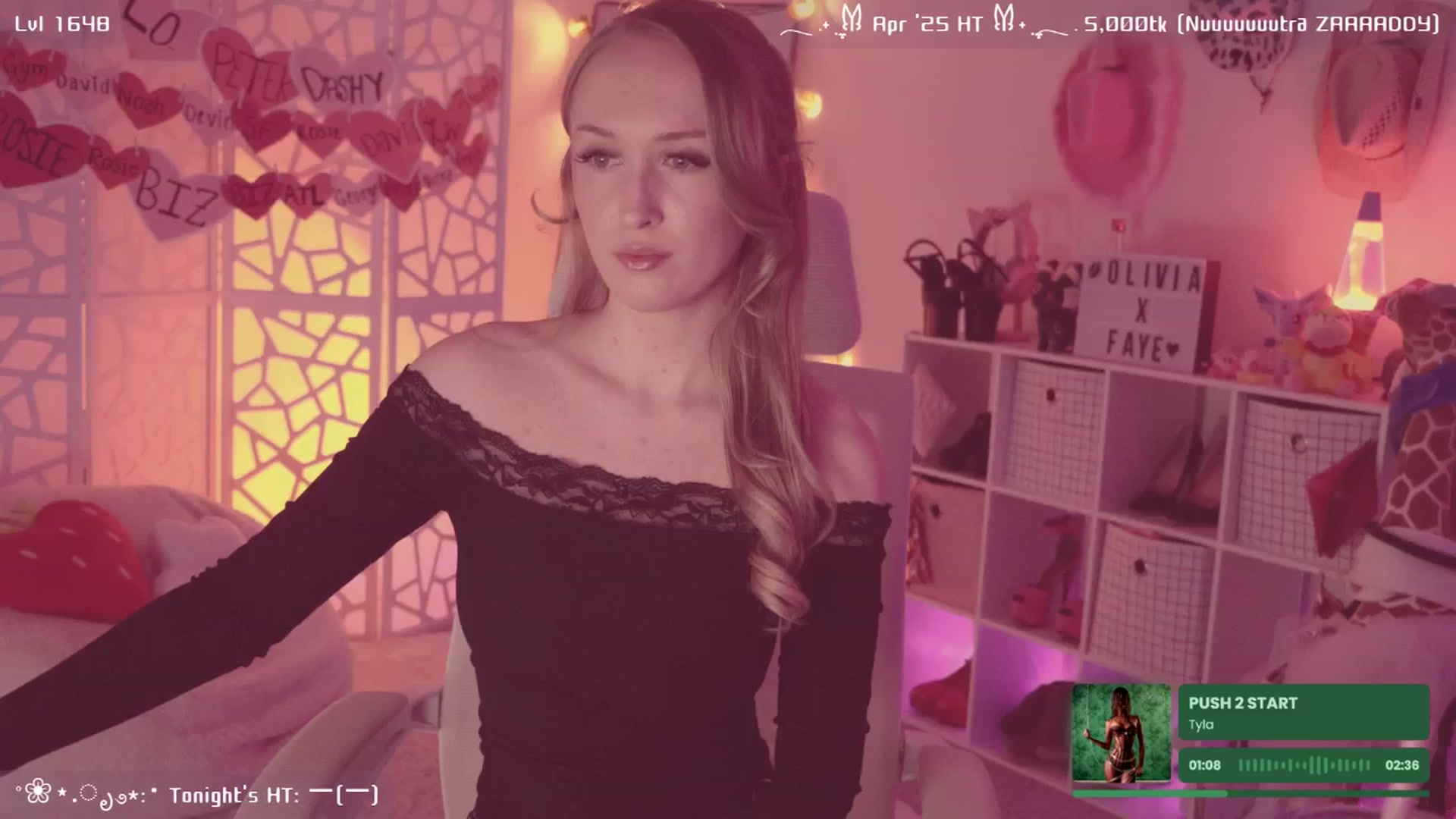 Gallery image thumbnail from OliviaxFaye's myfreecams stream on, 04/24/2025, 04:09 image 3 of 20