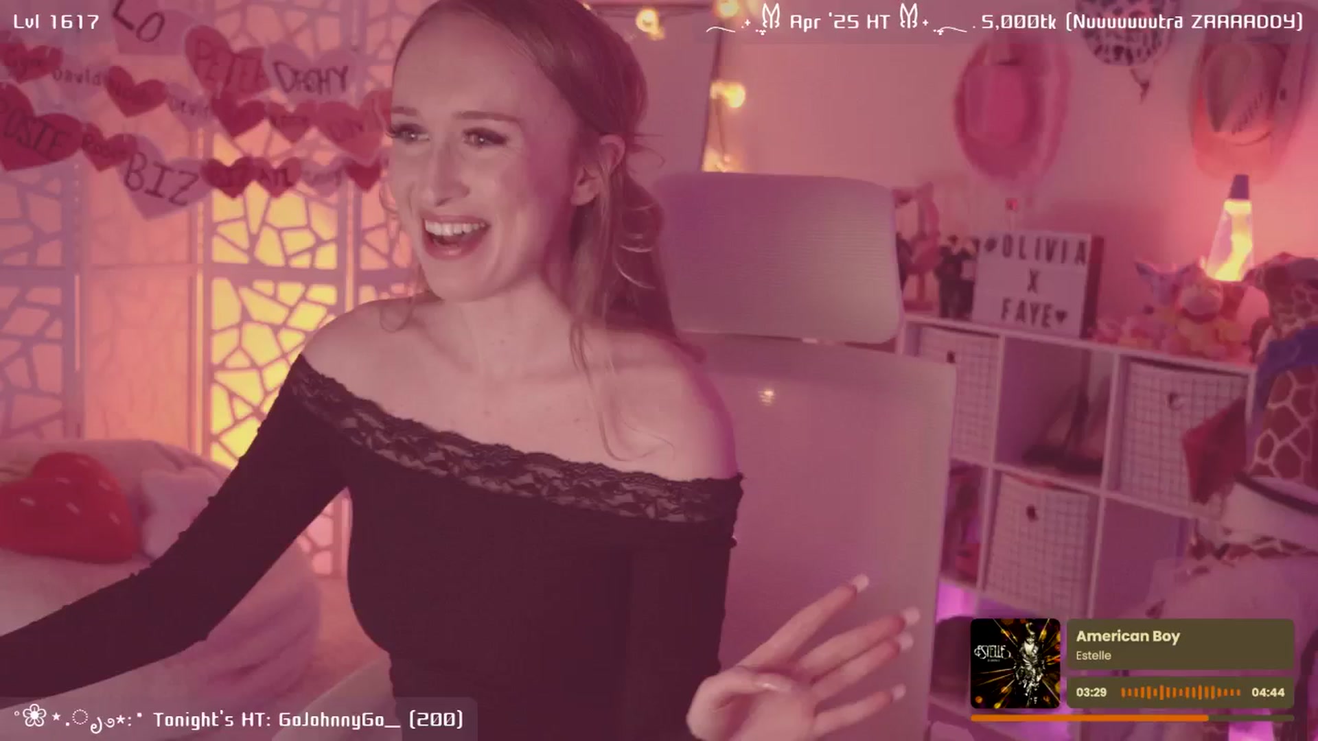 Gallery image thumbnail from OliviaxFaye's myfreecams stream on, 04/24/2025, 04:09 image 9 of 20