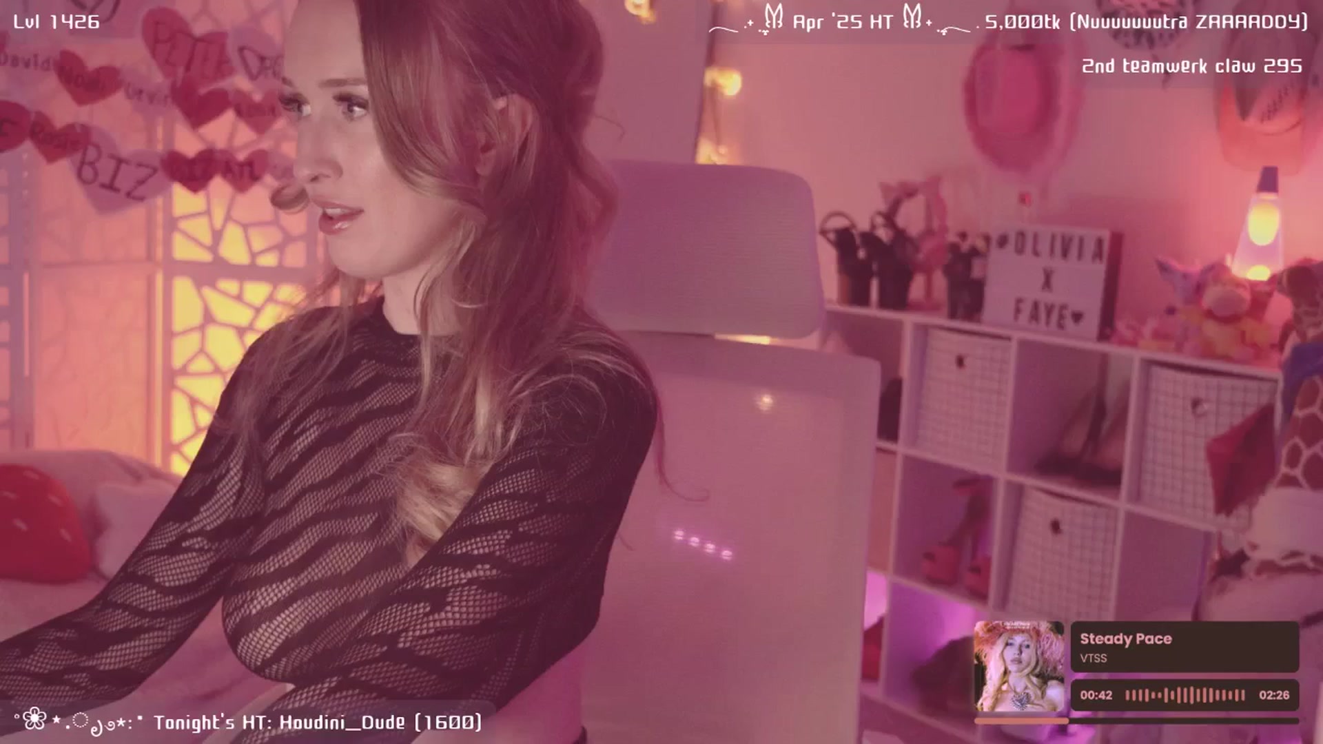 Gallery image thumbnail from OliviaxFaye's myfreecams stream on, 04/24/2025, 06:18 image 1 of 20
