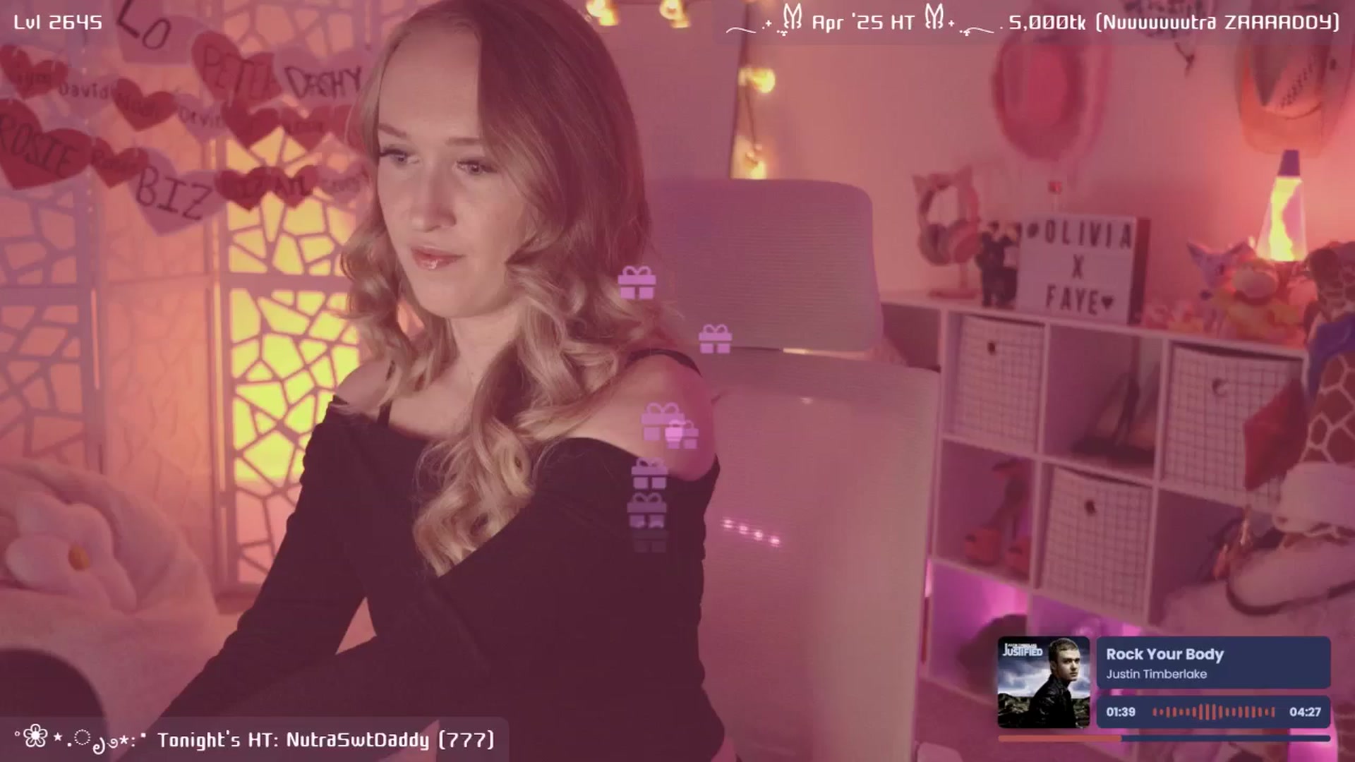 Gallery image thumbnail from OliviaxFaye's myfreecams stream on, 05/03/2025, 04:24 image 2 of 20
