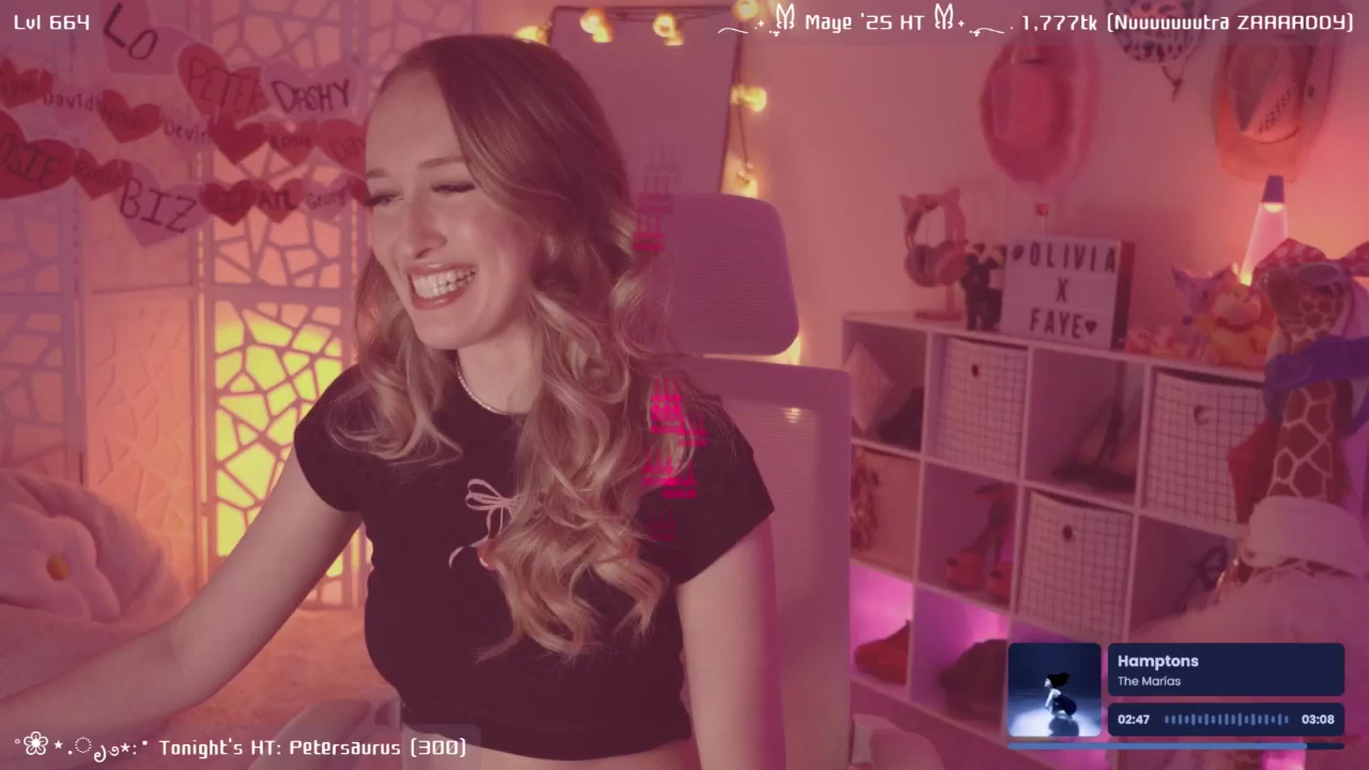 Gallery image thumbnail from OliviaxFaye's myfreecams stream on, 05/06/2025, 05:19 image 6 of 20