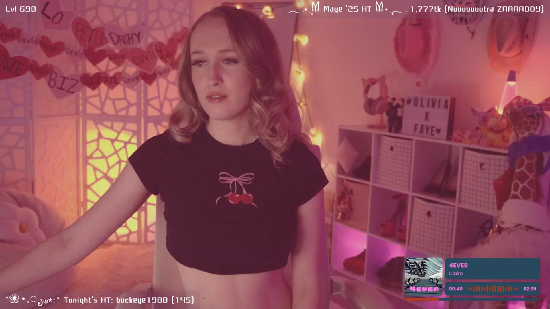 Gallery image thumbnail from OliviaxFaye's myfreecams stream on, 05/06/2025, 05:19 image 5 of 20