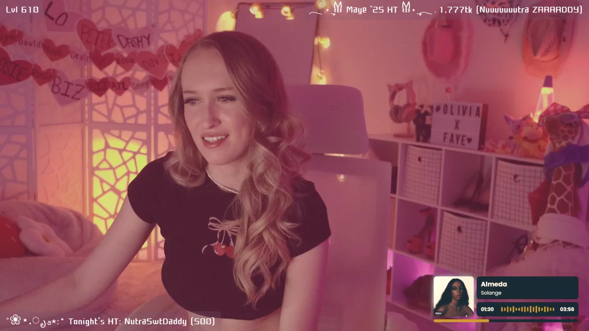 Gallery image thumbnail from OliviaxFaye's myfreecams stream on, 05/06/2025, 05:19 image 9 of 20