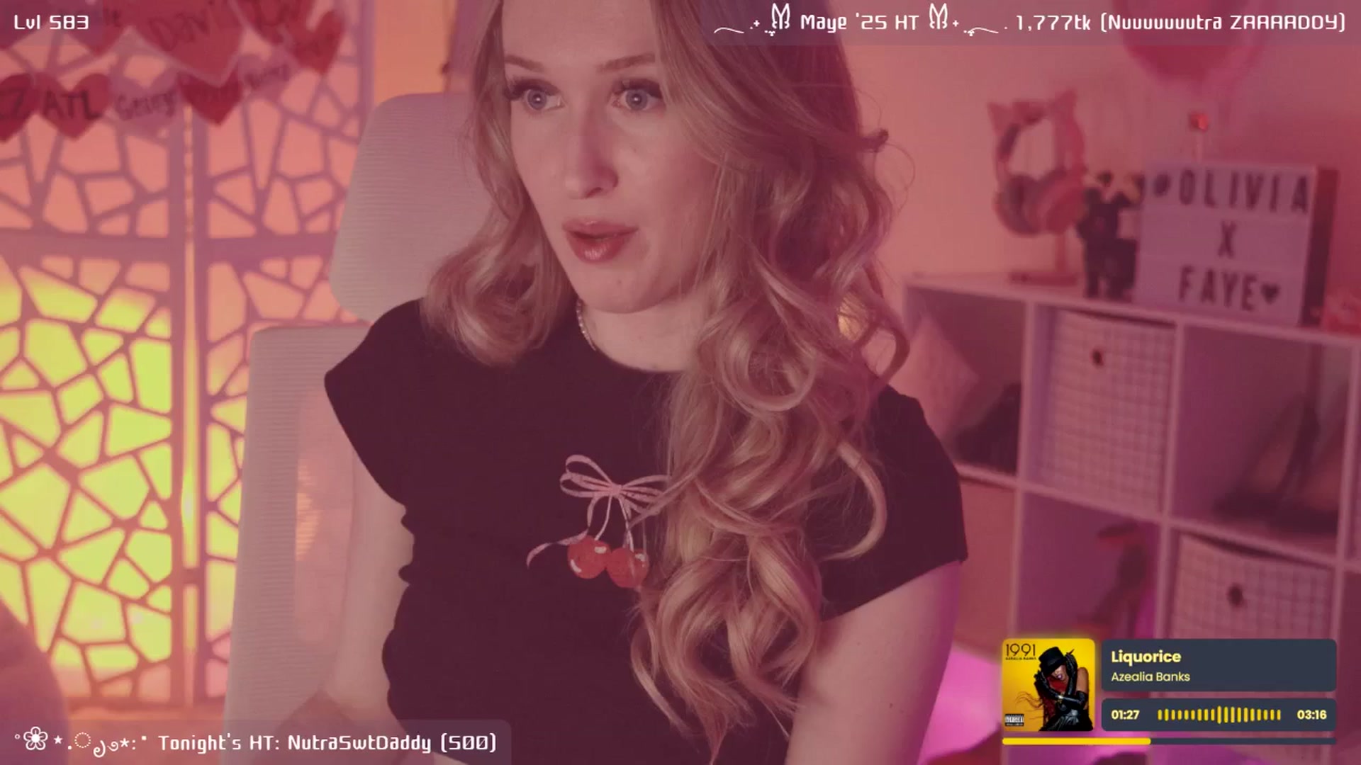 Gallery image thumbnail from OliviaxFaye's myfreecams stream on, 05/06/2025, 05:19 image 14 of 20