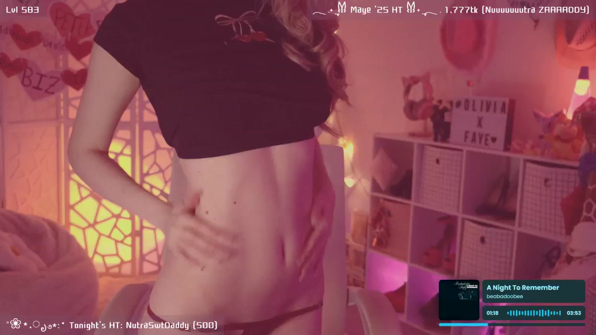 Gallery image thumbnail from OliviaxFaye's myfreecams stream on, 05/06/2025, 05:19 image 15 of 20
