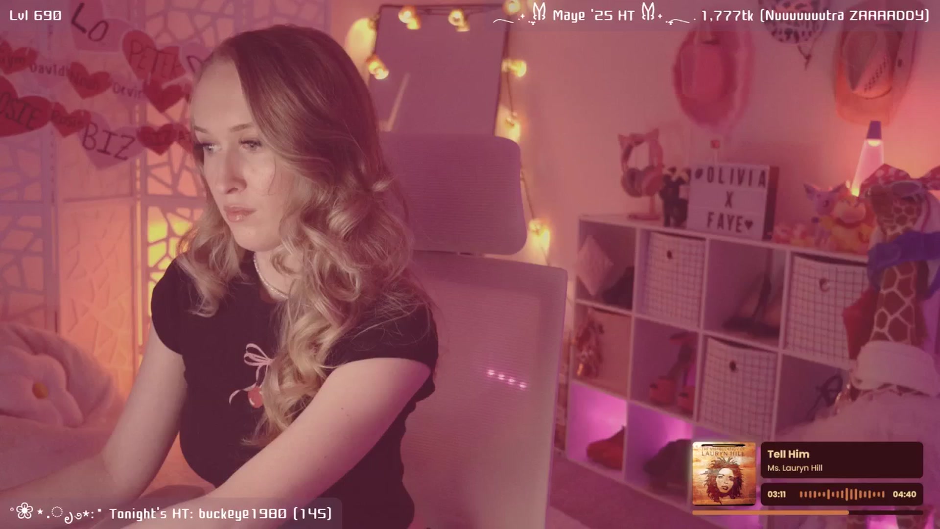 Gallery image thumbnail from OliviaxFaye's myfreecams stream on, 05/06/2025, 05:19 image 4 of 20