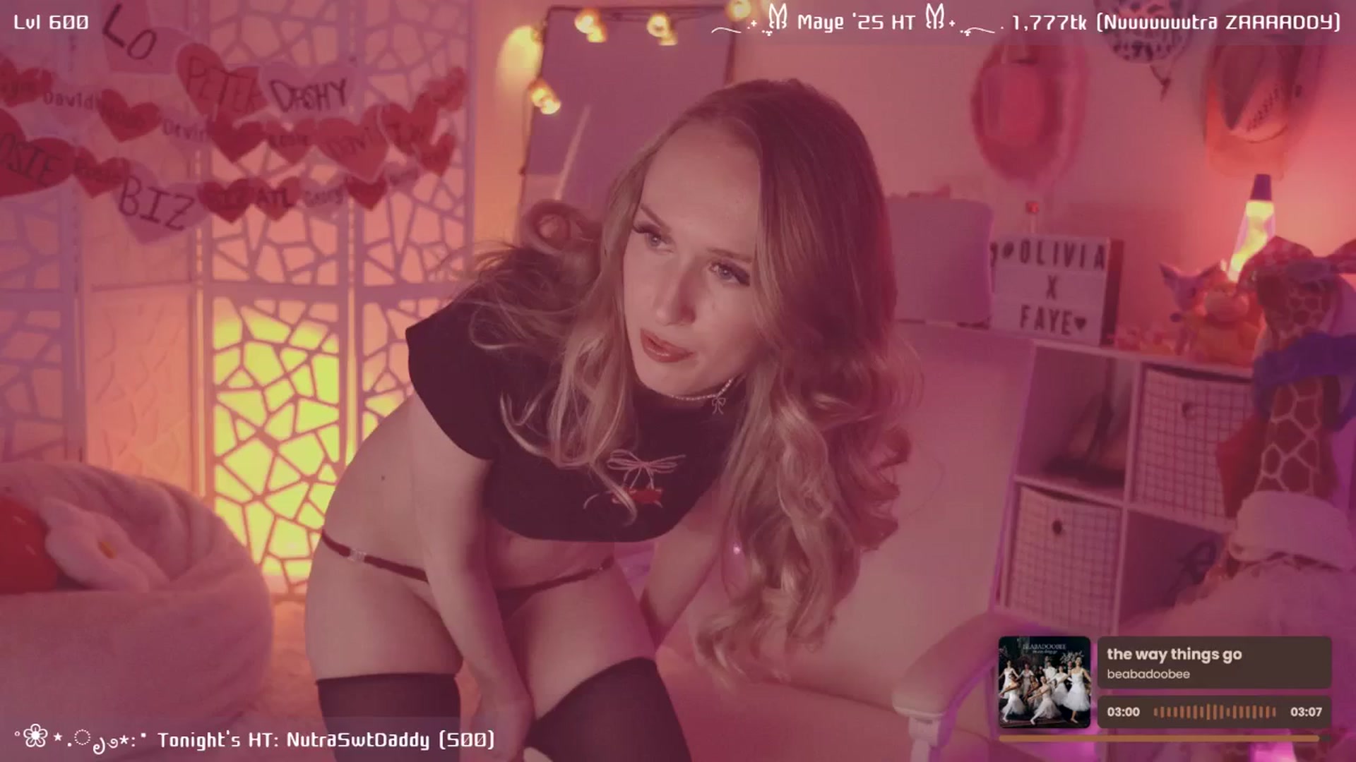 Gallery image thumbnail from OliviaxFaye's myfreecams stream on, 05/06/2025, 05:19 image 12 of 20