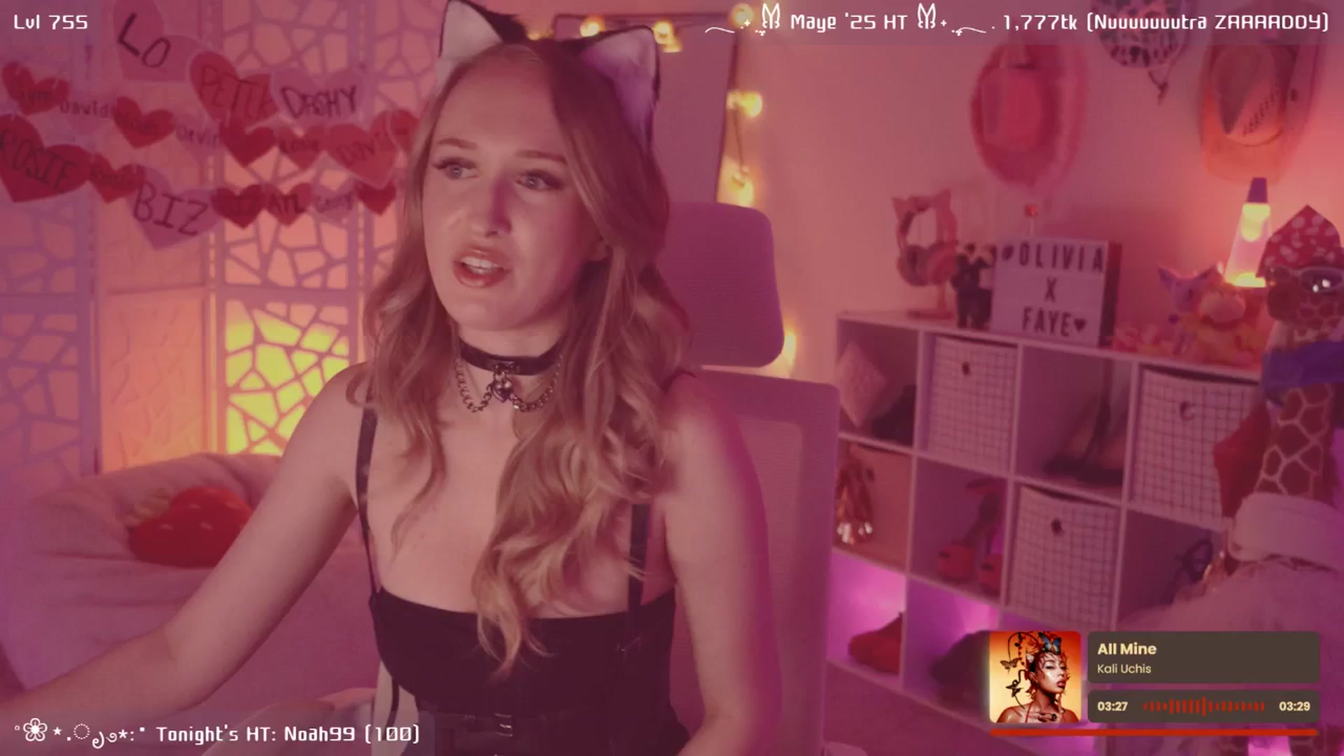 Gallery image thumbnail from OliviaxFaye's myfreecams stream on, 05/08/2025, 05:26 image 11 of 20