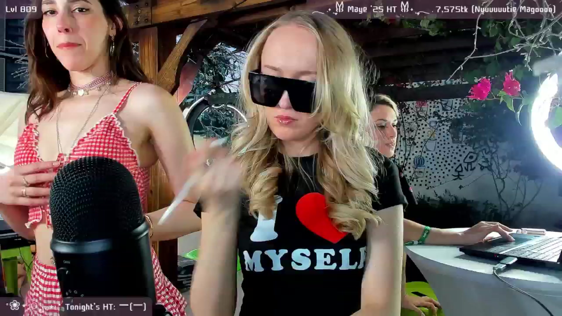 Gallery image thumbnail from OliviaxFaye's myfreecams stream on, 05/22/2025, 07:07 image 1 of 20