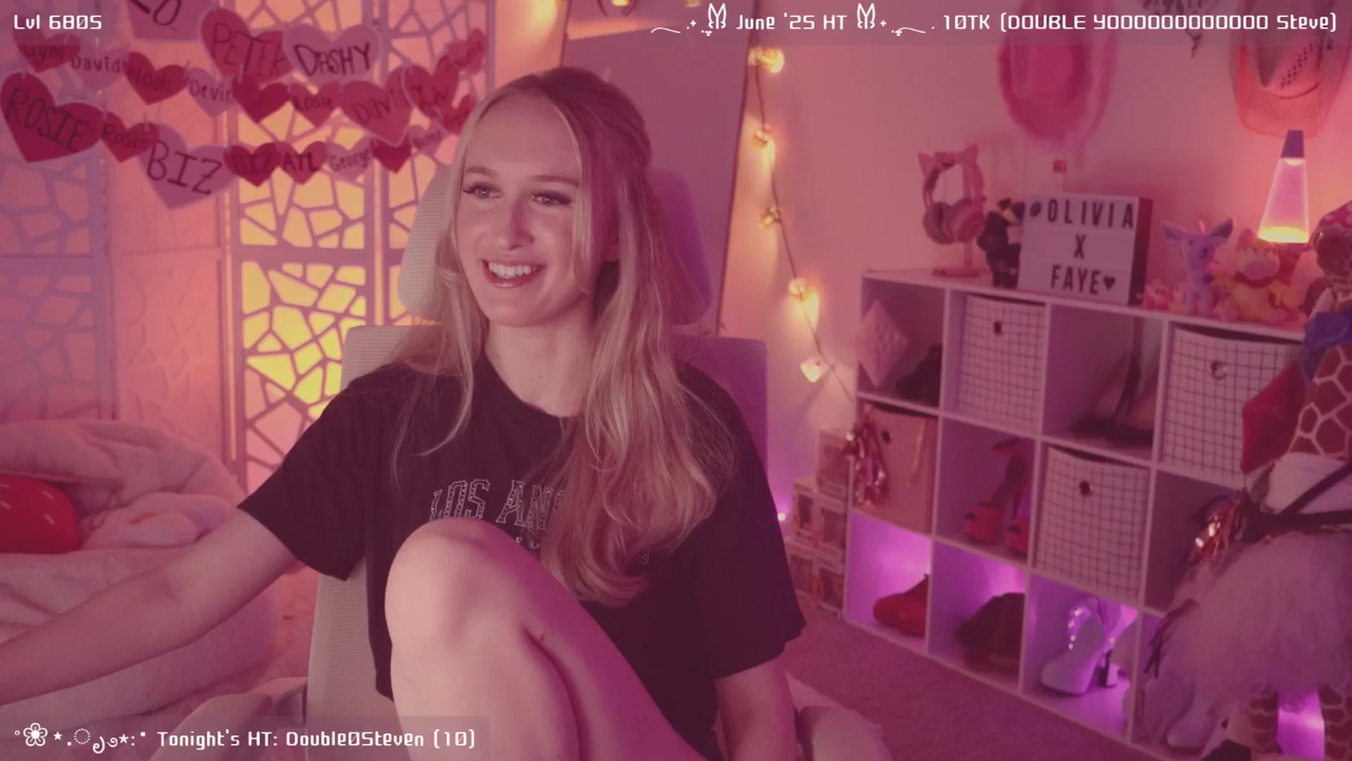 Gallery image thumbnail from OliviaxFaye's myfreecams stream on, 06/05/2025, 04:27 image 5 of 20