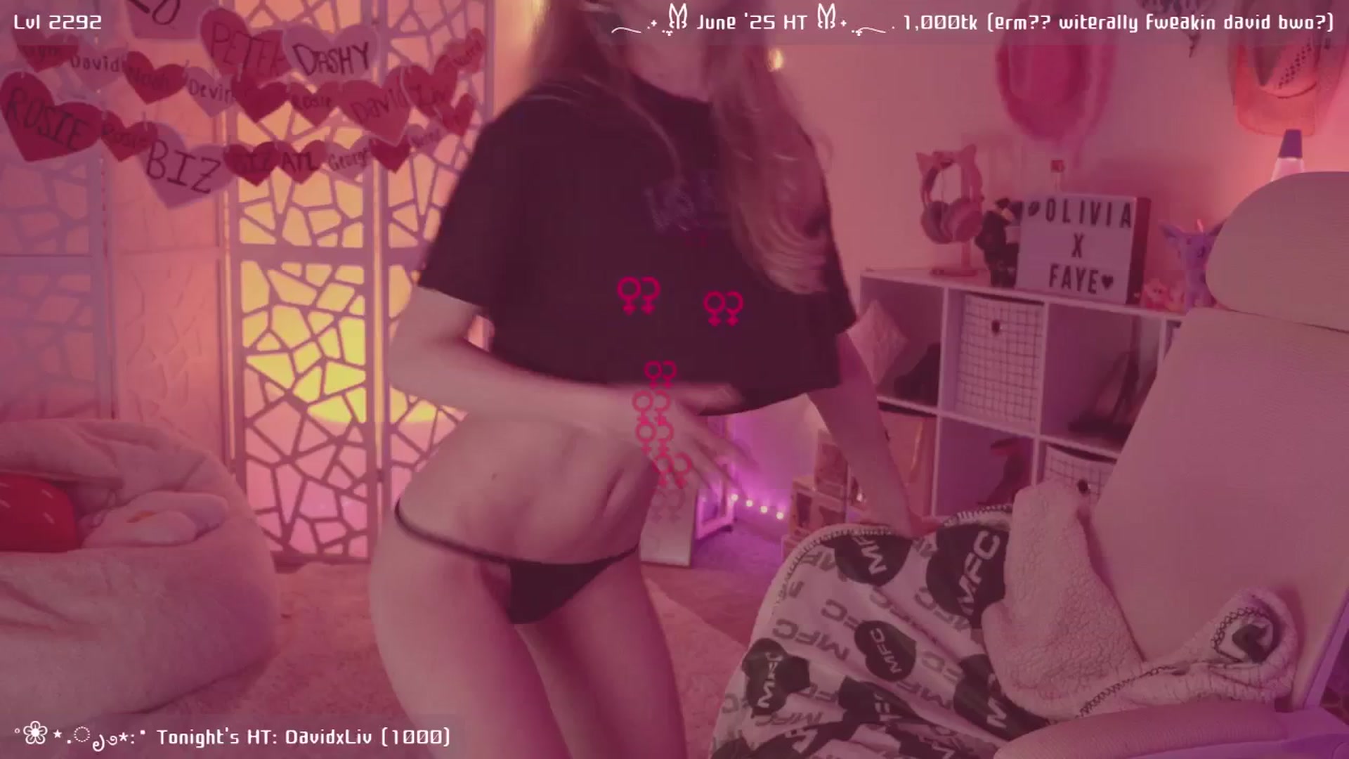 Gallery image thumbnail from OliviaxFaye's myfreecams stream on, 06/05/2025, 04:27 image 14 of 20