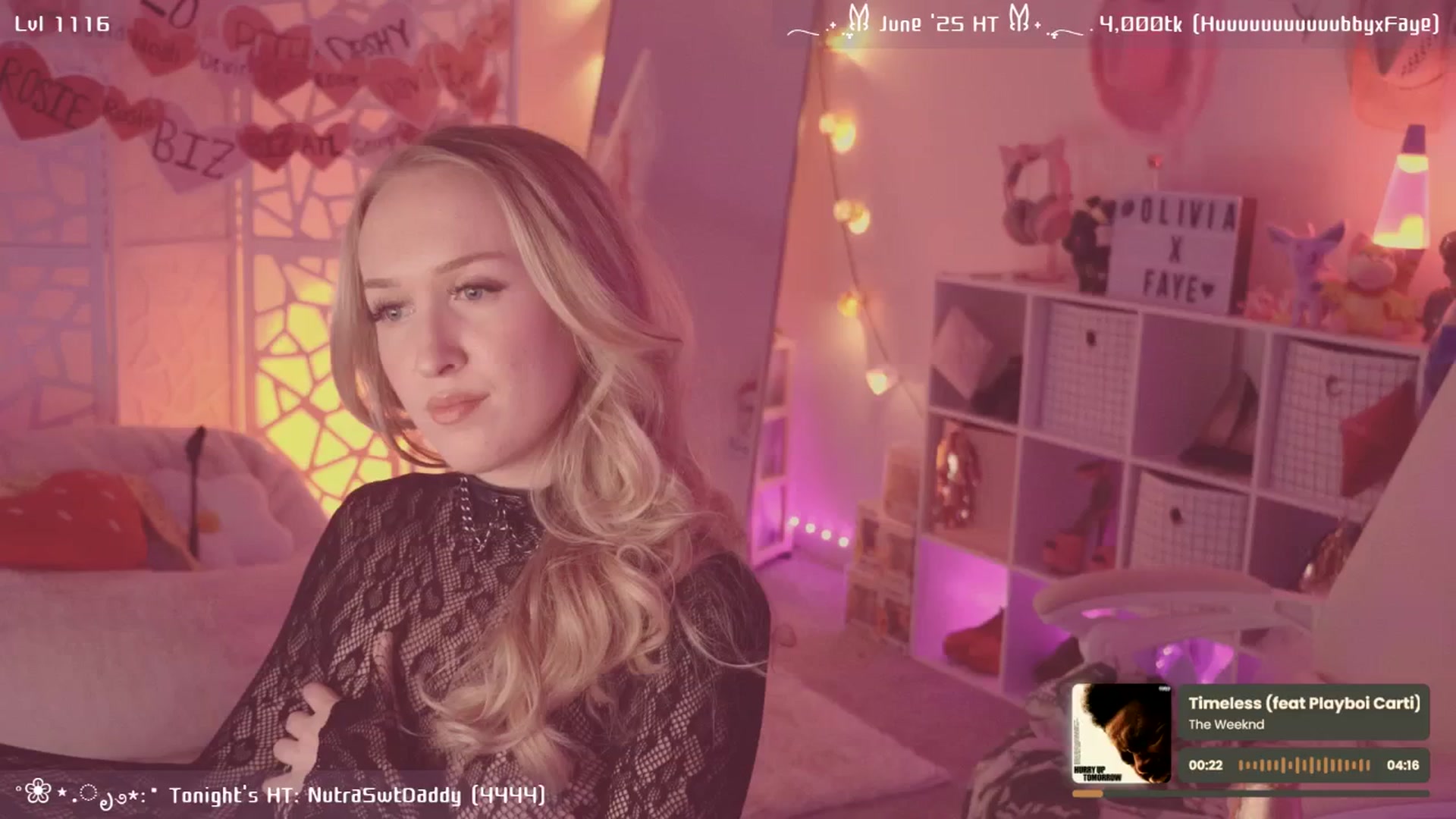 Gallery image thumbnail from OliviaxFaye's myfreecams stream on, 06/20/2025, 03:58 image 16 of 20