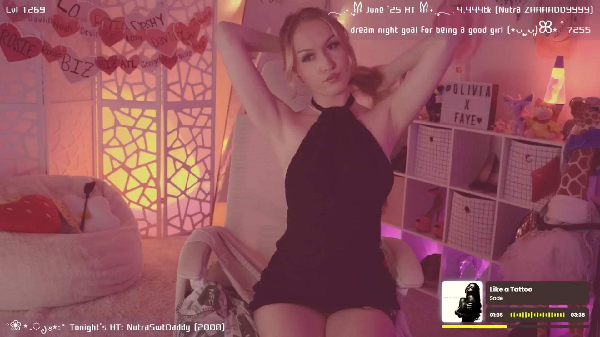 Gallery image thumbnail from OliviaxFaye's myfreecams stream on, 06/24/2025, 04:20 image 6 of 20