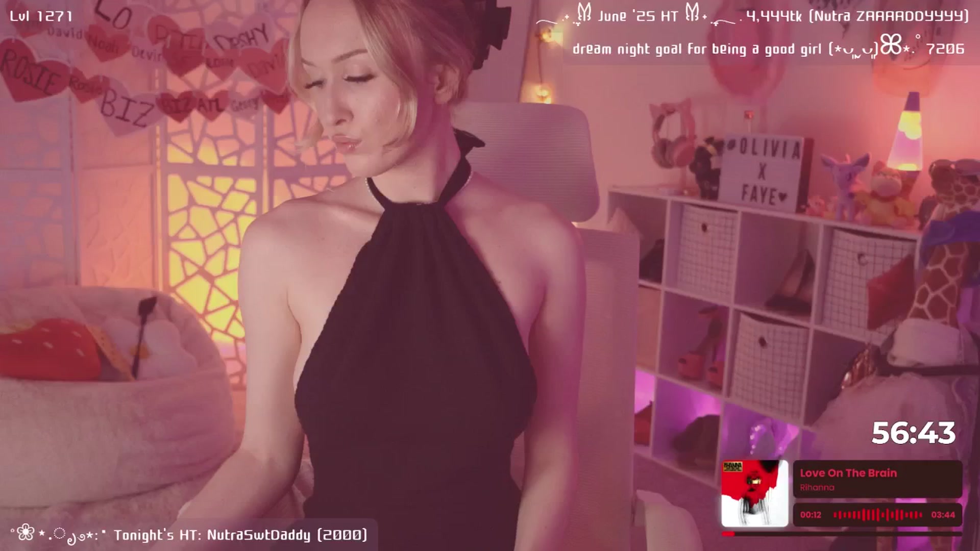 Gallery image thumbnail from OliviaxFaye's myfreecams stream on, 06/24/2025, 04:20 image 19 of 20
