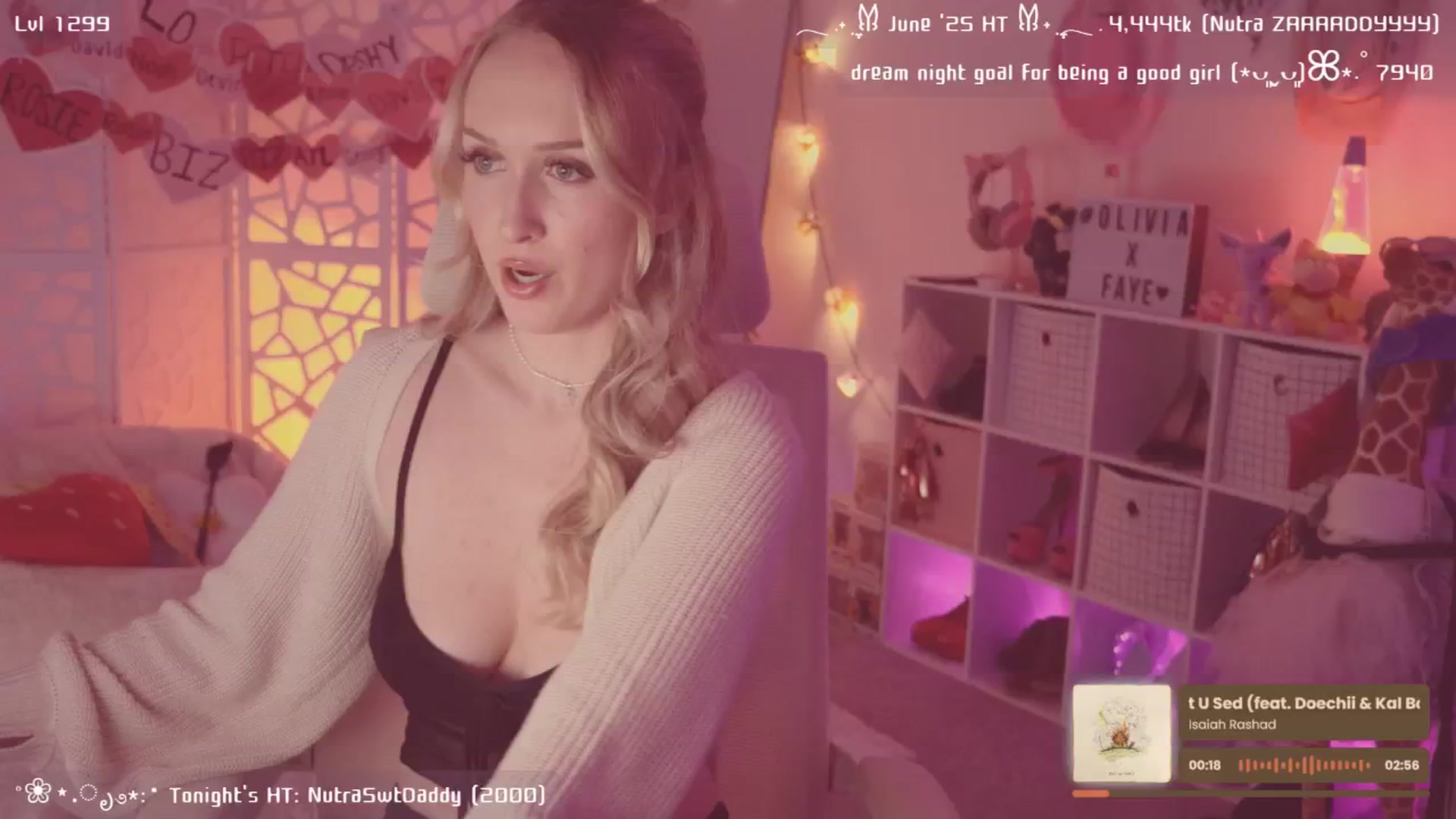 Gallery image thumbnail from OliviaxFaye's myfreecams stream on, 06/24/2025, 04:20 image 3 of 20