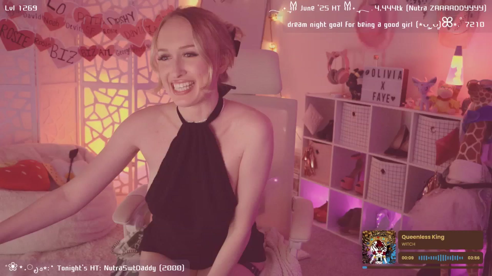 Gallery image thumbnail from OliviaxFaye's myfreecams stream on, 06/24/2025, 04:20 image 13 of 20