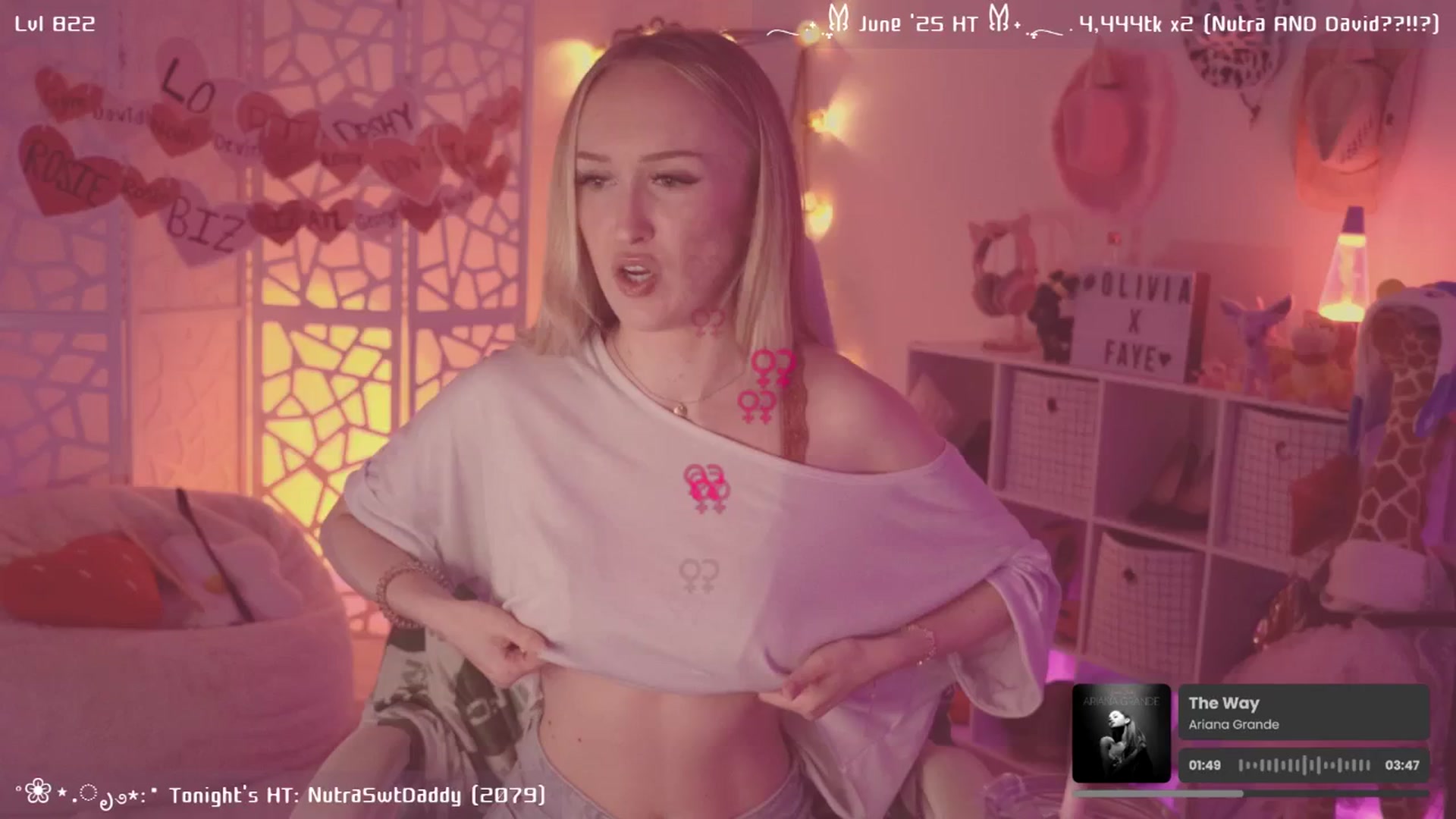 Gallery image thumbnail from OliviaxFaye's myfreecams stream on, 06/28/2025, 06:00 image 6 of 20