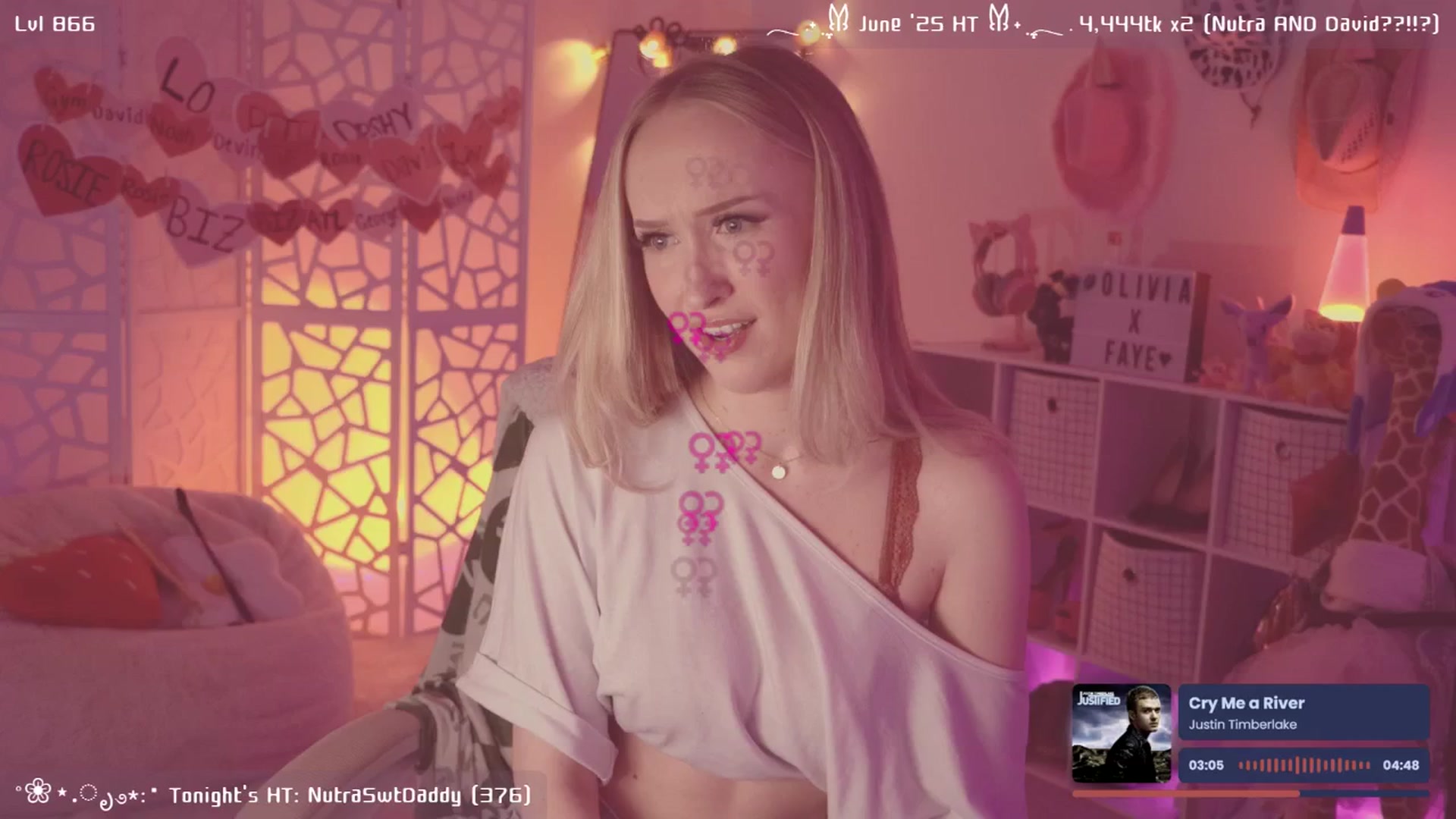 Gallery image thumbnail from OliviaxFaye's myfreecams stream on, 06/28/2025, 06:00 image 5 of 20