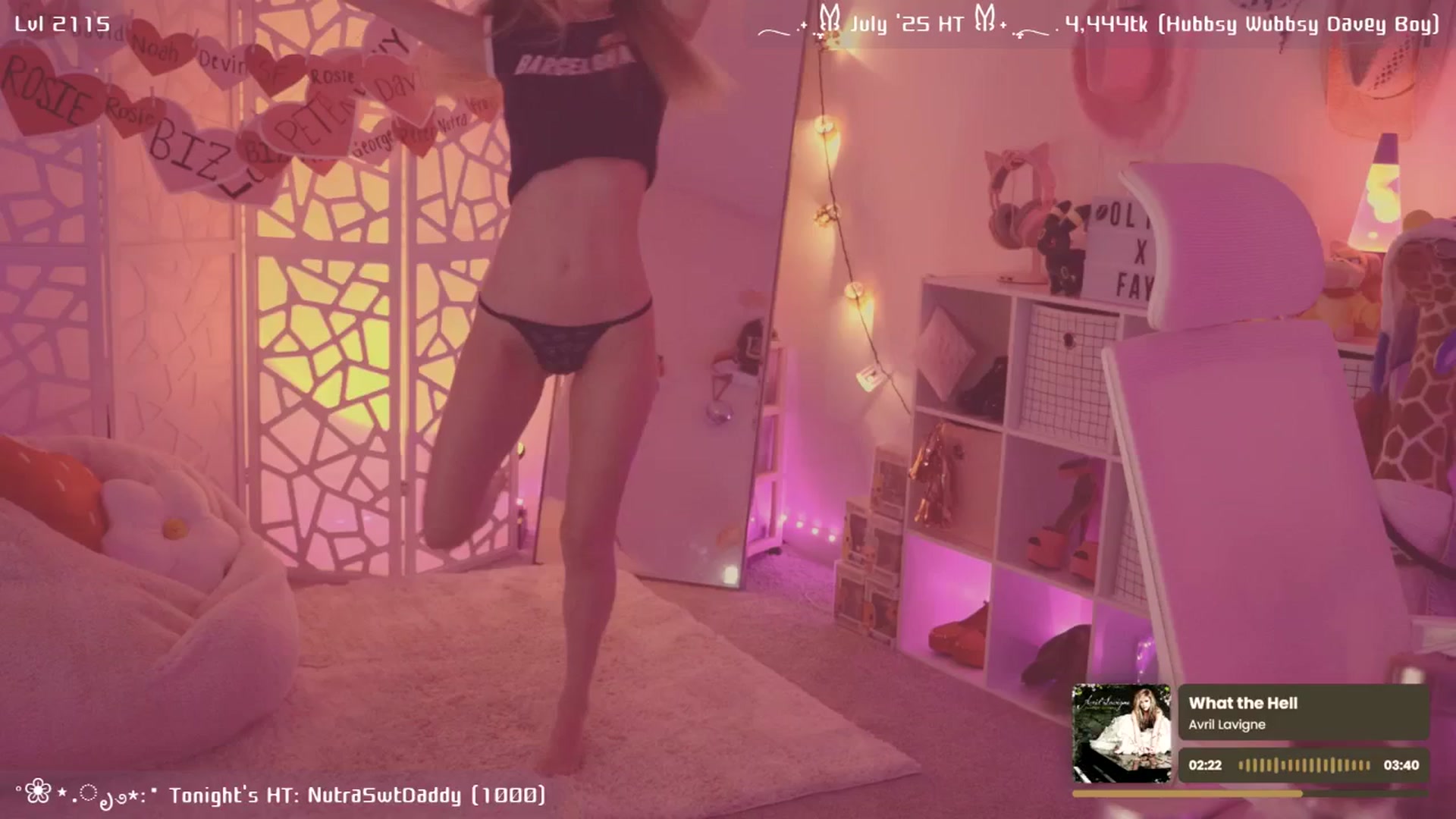 Gallery image thumbnail from OliviaxFaye's myfreecams stream on, 07/22/2025, 06:42 image 9 of 20