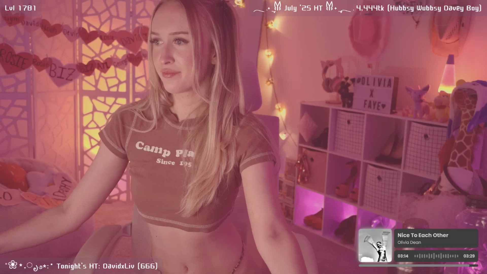 Gallery image thumbnail from OliviaxFaye's myfreecams stream on, 07/24/2025, 05:32 image 11 of 20