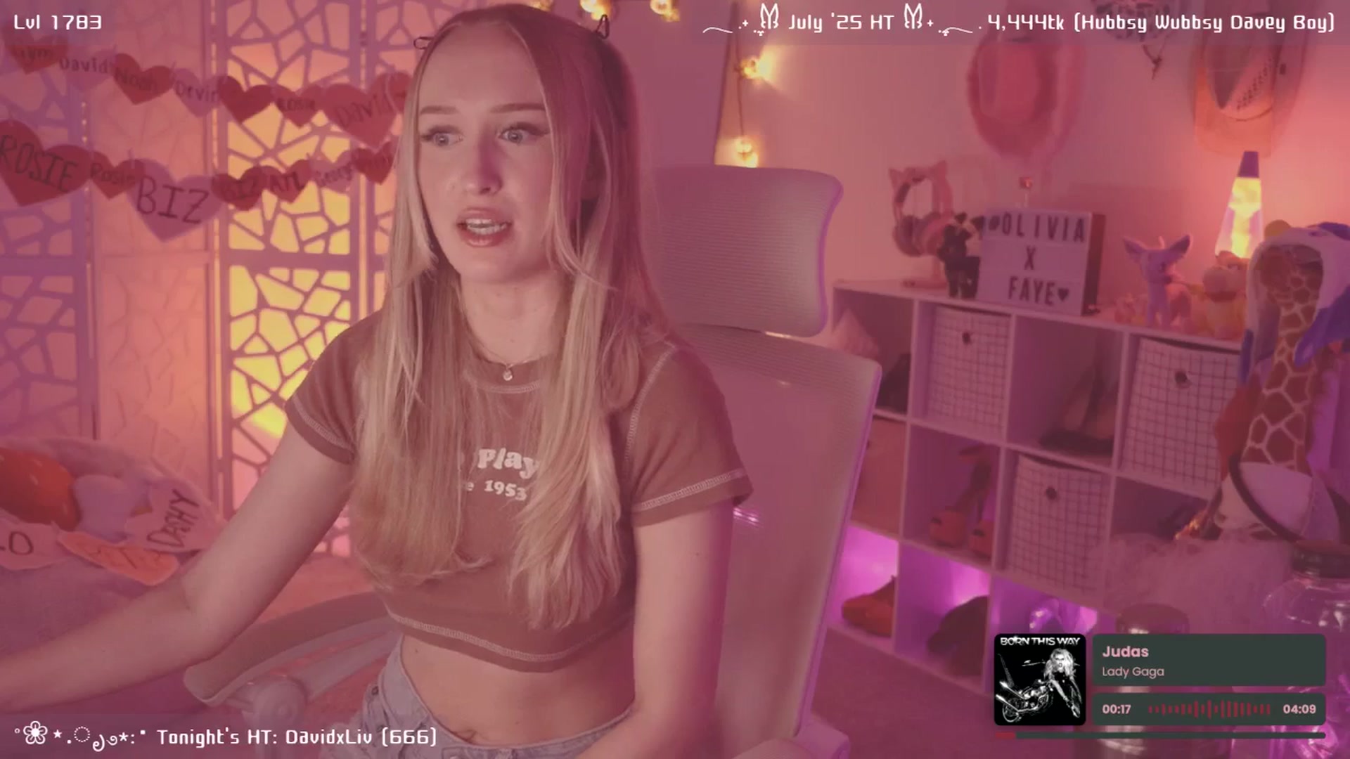 Gallery image thumbnail from OliviaxFaye's myfreecams stream on, 07/24/2025, 05:32 image 9 of 20