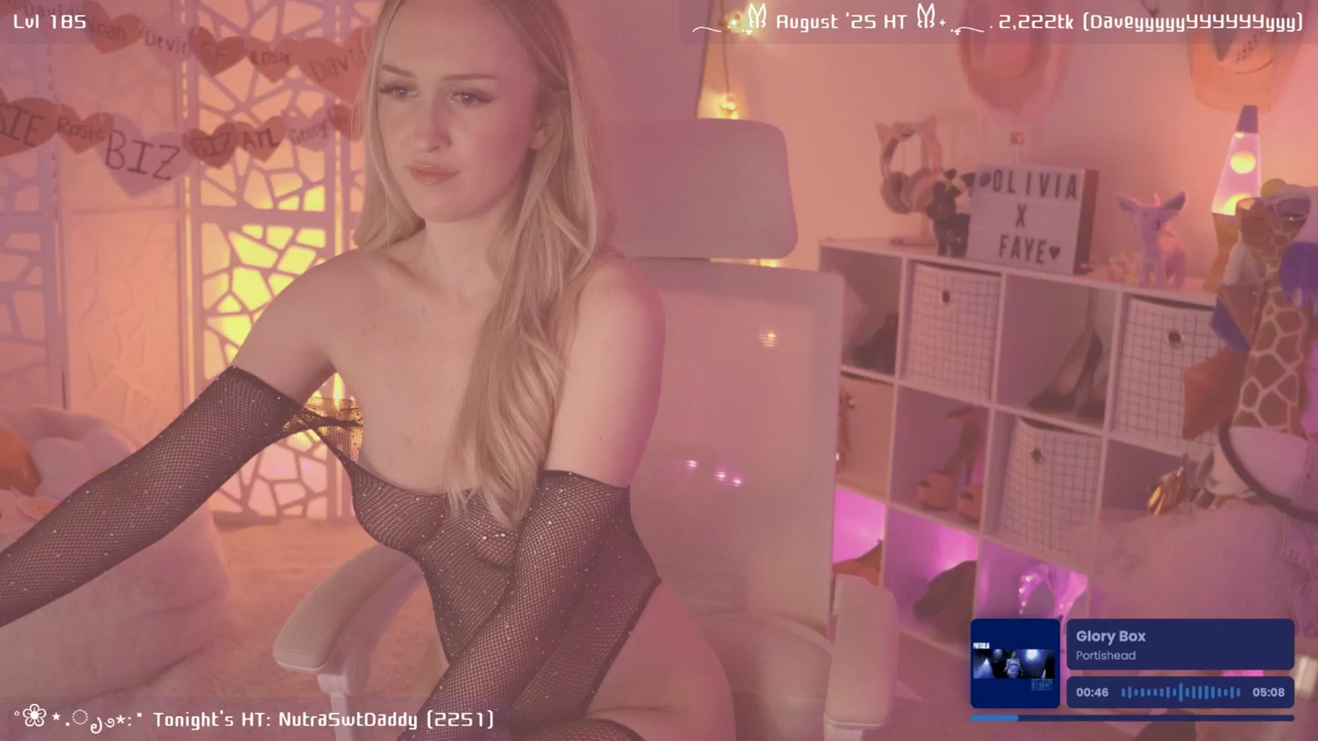 Gallery image thumbnail from OliviaxFaye's myfreecams stream on, 08/02/2025, 04:36 image 13 of 20