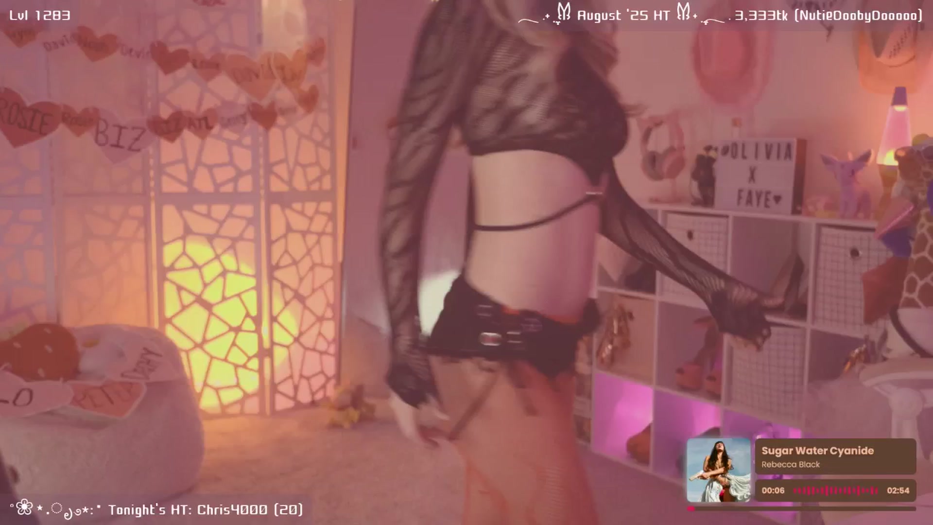 Gallery image thumbnail from OliviaxFaye's myfreecams stream on, 08/16/2025, 05:06 image 2 of 20