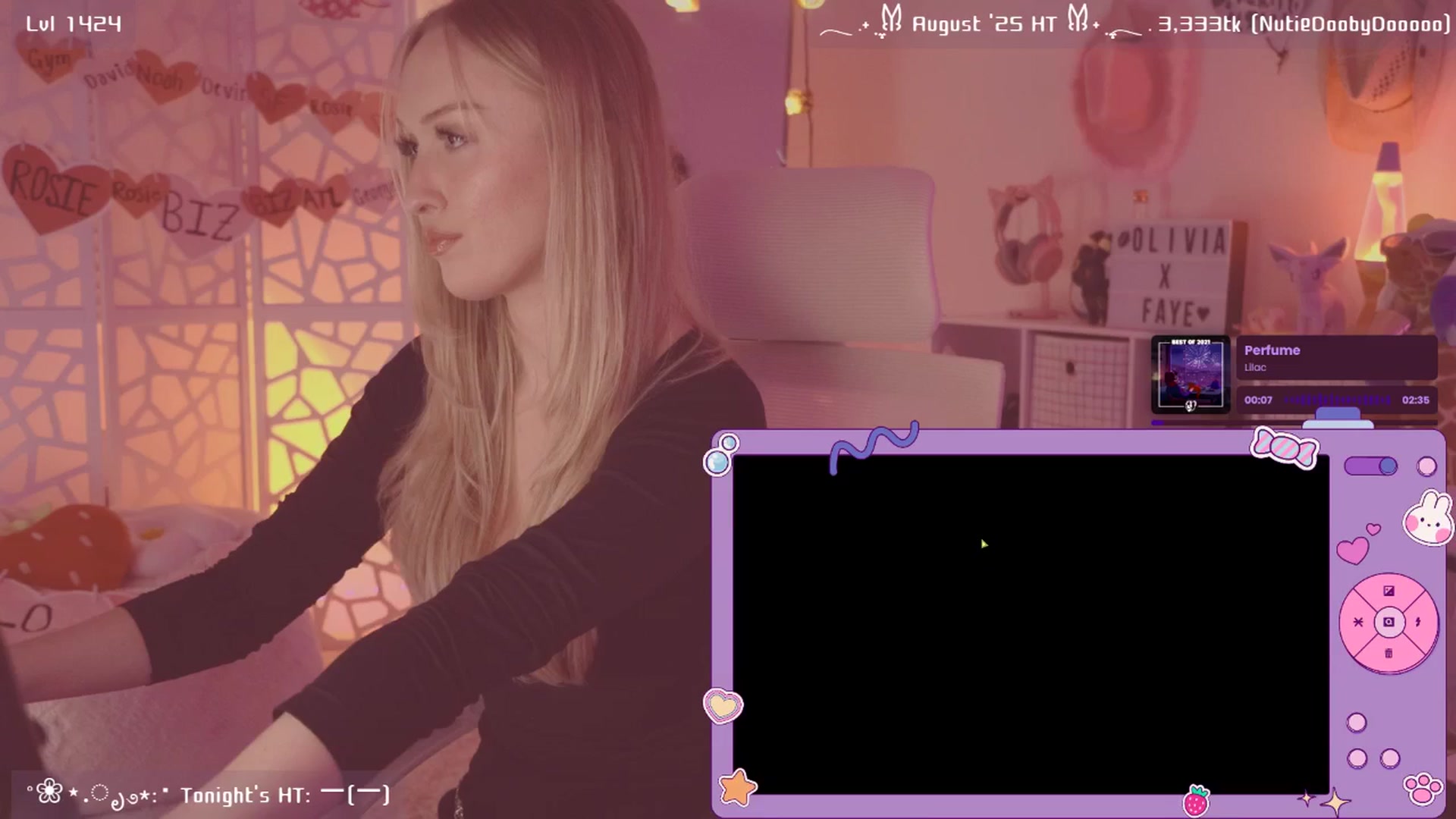 Gallery image thumbnail from OliviaxFaye's myfreecams stream on, 08/19/2025, 03:18 image 10 of 20