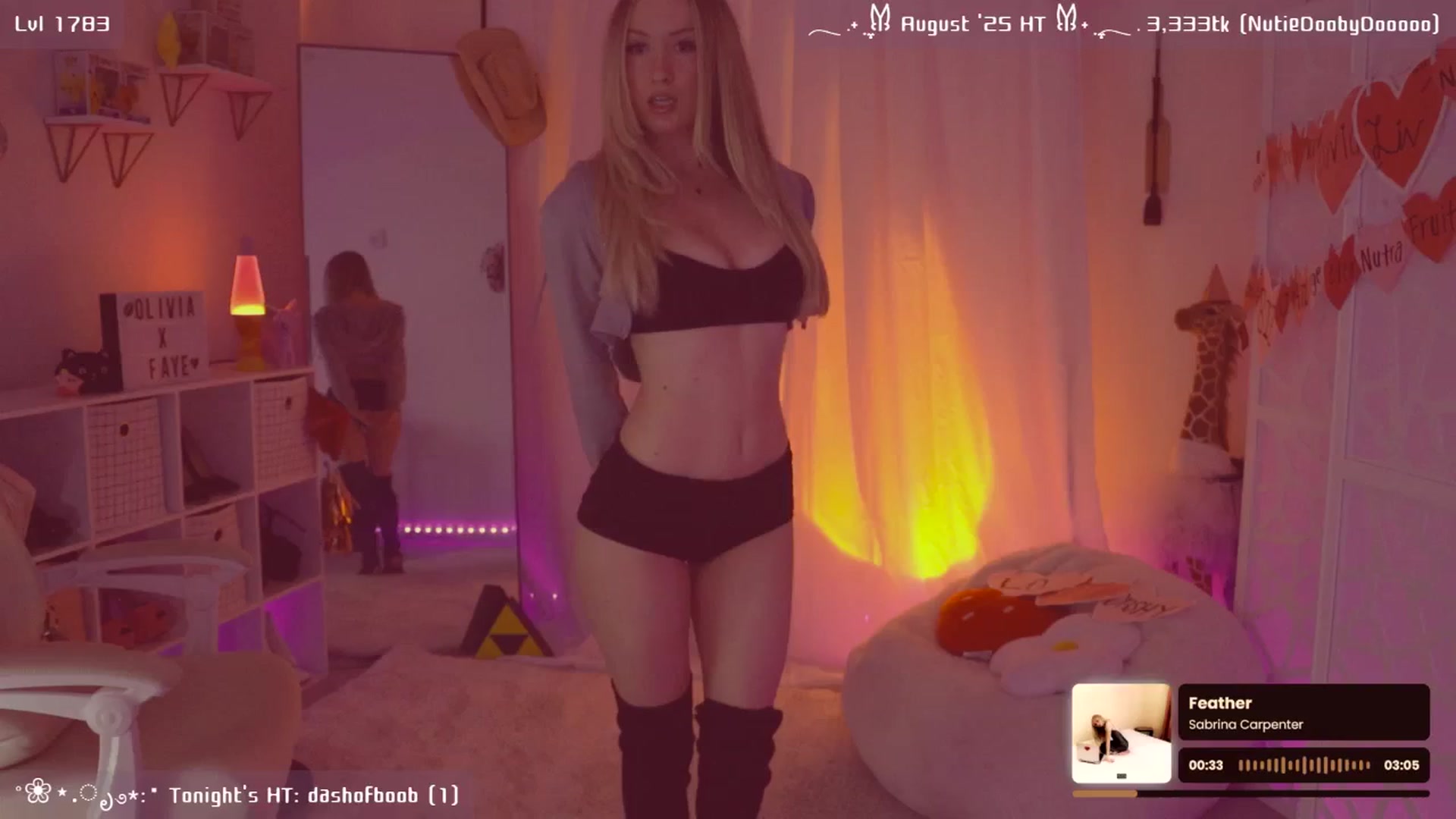 Gallery image thumbnail from OliviaxFaye's myfreecams stream on, 08/29/2025, 05:36 image 1 of 20