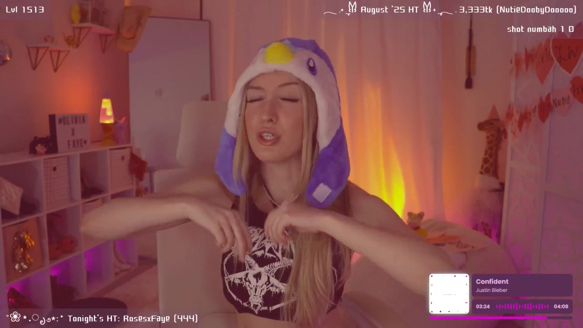 Gallery image thumbnail from OliviaxFaye's myfreecams stream on, 08/30/2025, 05:58 image 7 of 20