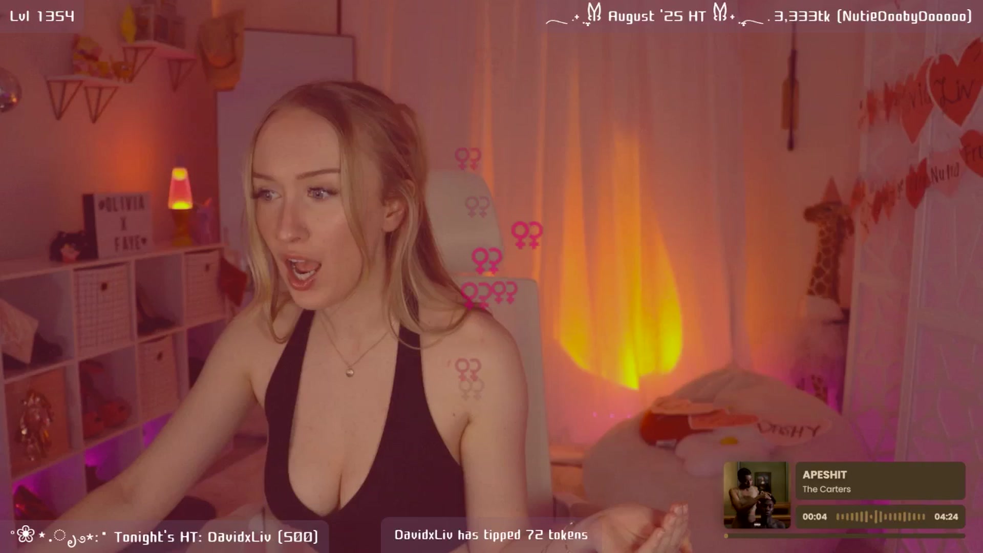 Gallery image thumbnail from OliviaxFaye's myfreecams stream on, 08/31/2025, 06:23 image 5 of 20