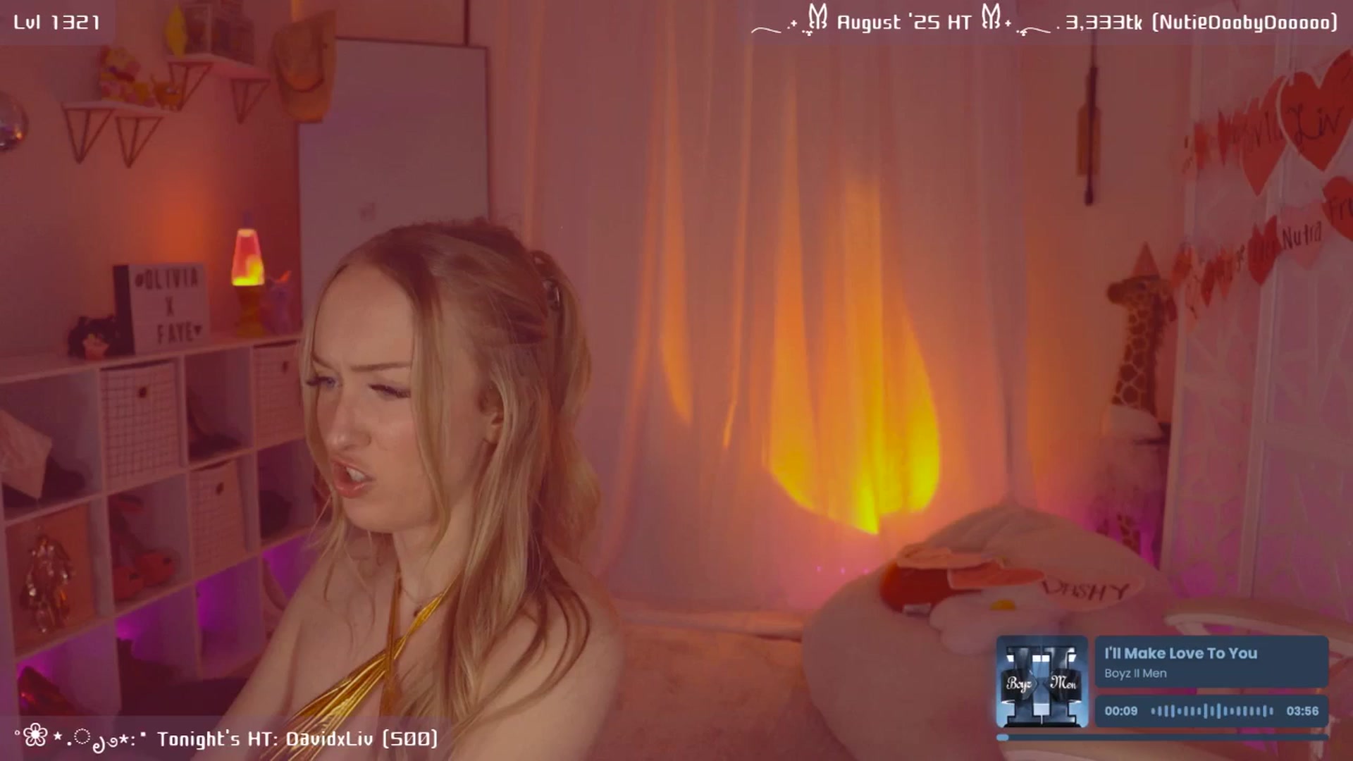 Gallery image thumbnail from OliviaxFaye's myfreecams stream on, 08/31/2025, 06:23 image 10 of 20