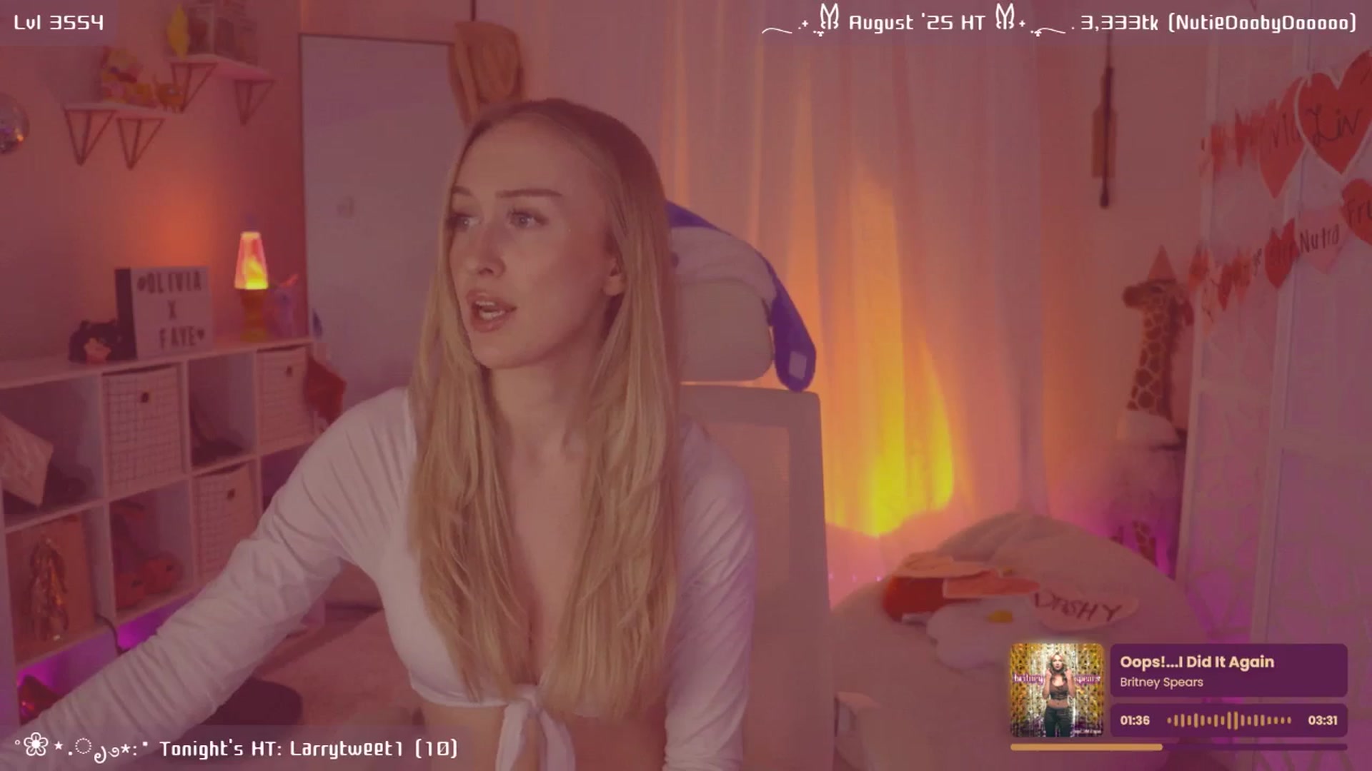 Gallery image thumbnail from OliviaxFaye's myfreecams stream on, 09/02/2025, 05:19 image 2 of 20