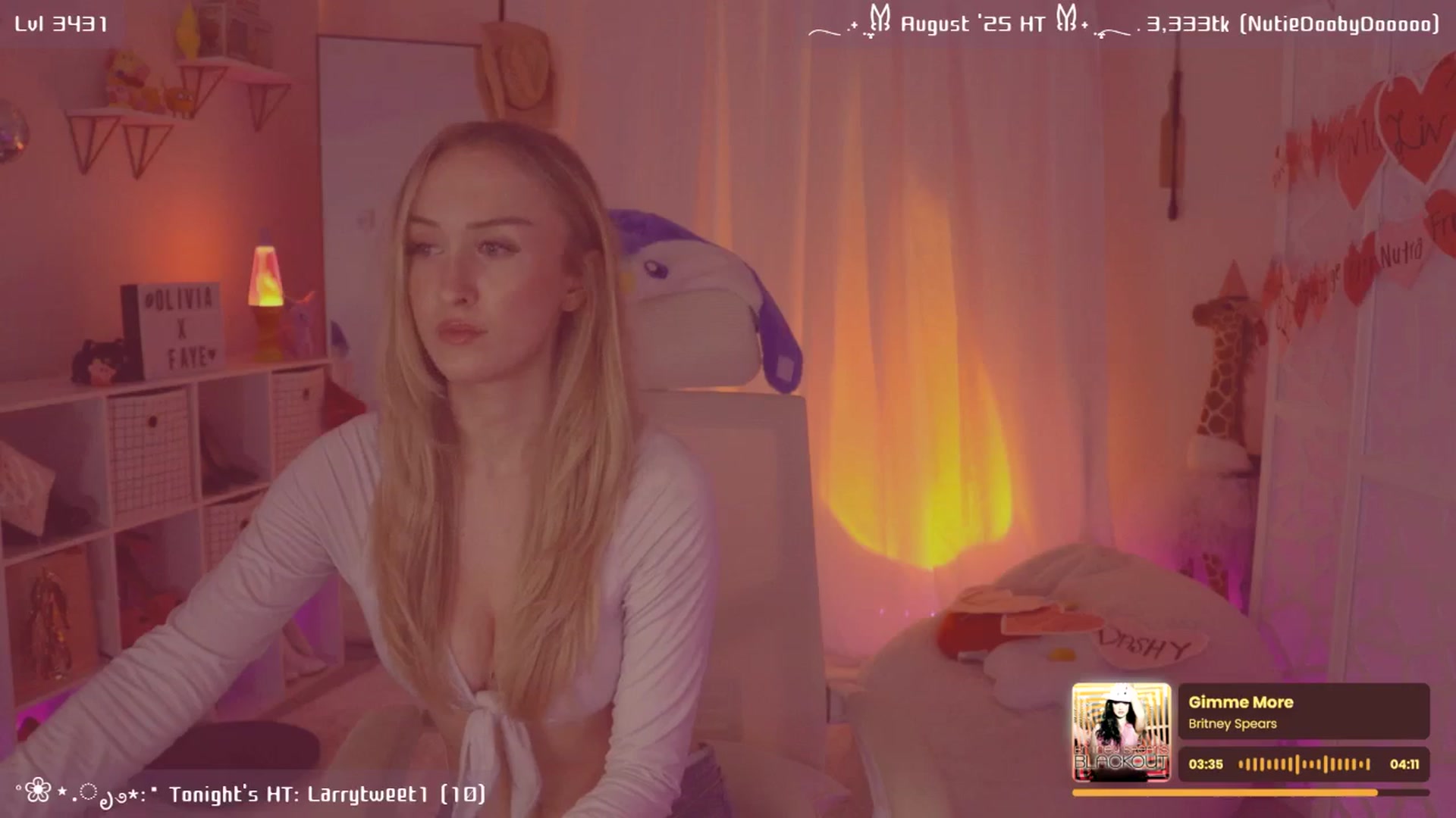 Gallery image thumbnail from OliviaxFaye's myfreecams stream on, 09/02/2025, 05:19 image 3 of 20