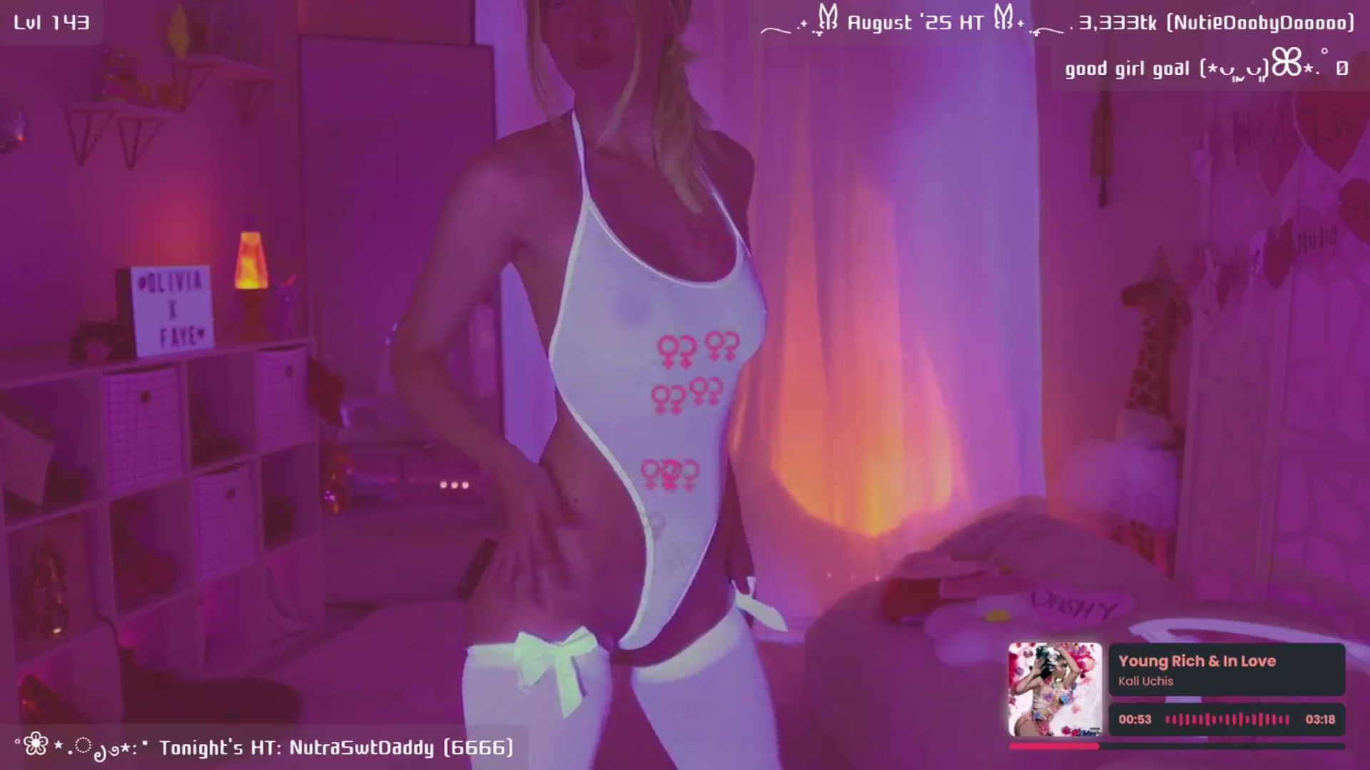 Gallery image thumbnail from OliviaxFaye's myfreecams stream on, 09/02/2025, 05:19 image 14 of 20