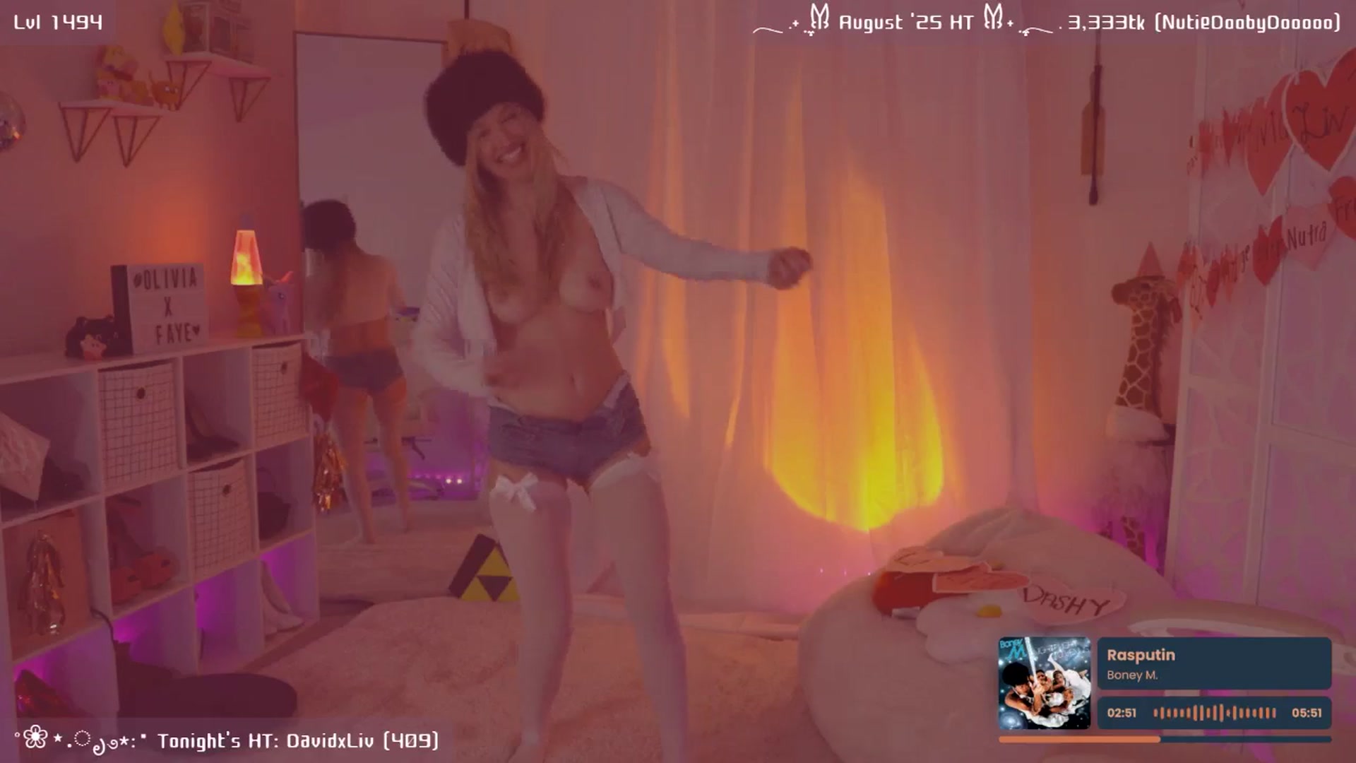 Gallery image thumbnail from OliviaxFaye's myfreecams stream on, 09/02/2025, 05:19 image 8 of 20