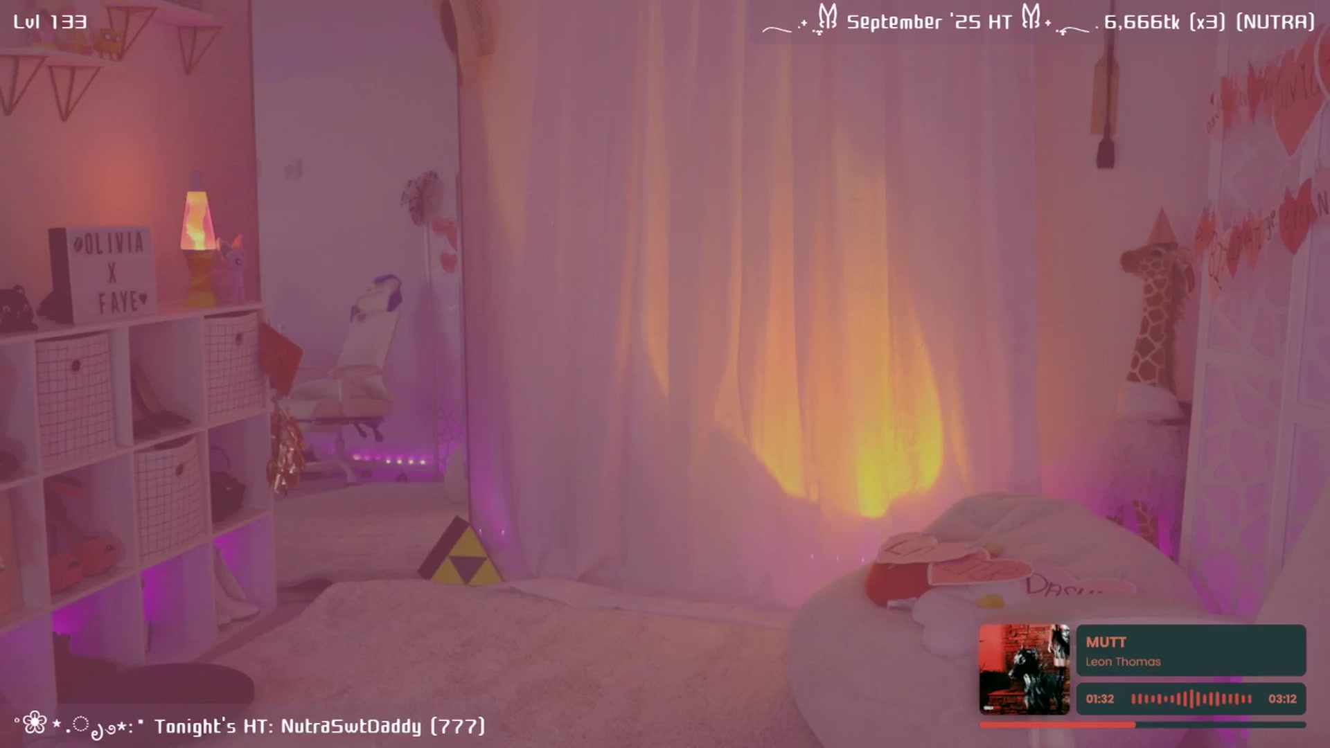 Gallery image thumbnail from OliviaxFaye's myfreecams stream on, 09/05/2025, 05:37 image 12 of 20
