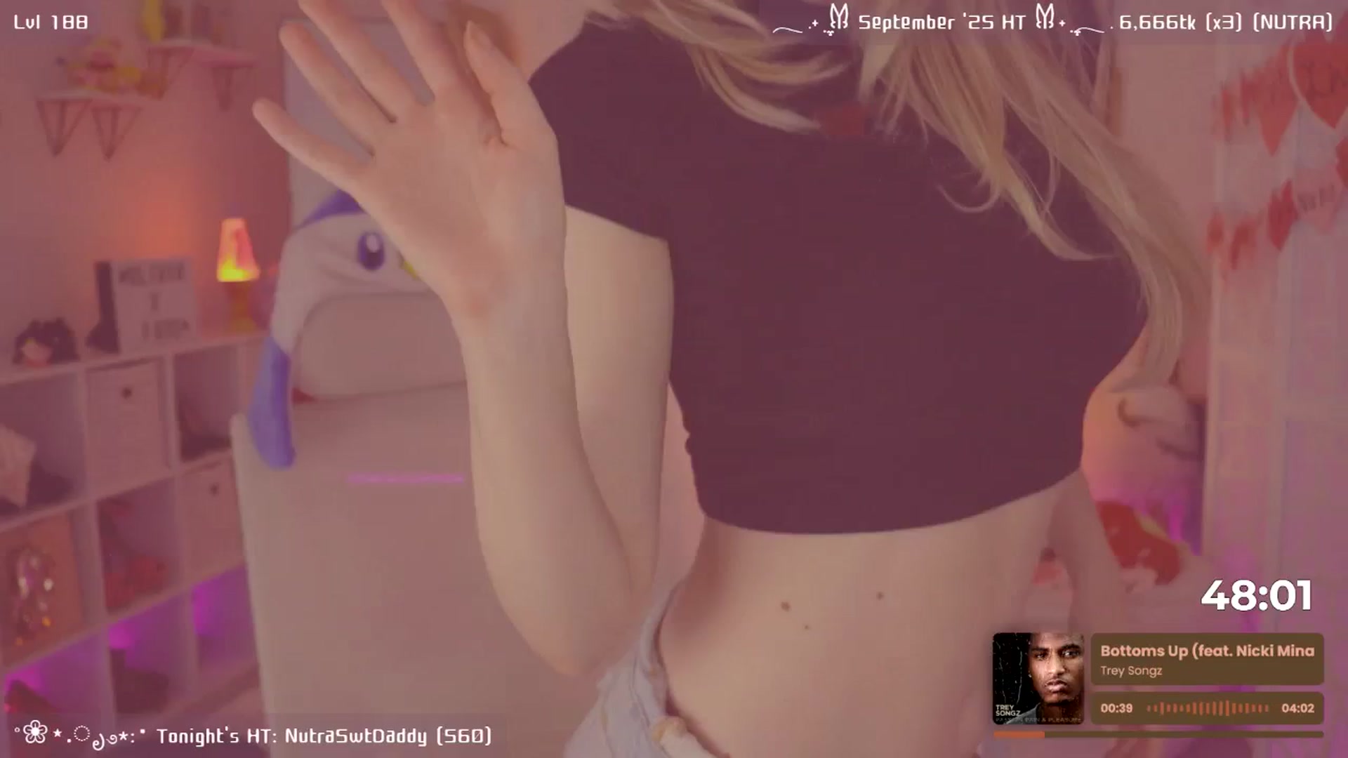 Gallery image thumbnail from OliviaxFaye's myfreecams stream on, 09/09/2025, 04:18 image 3 of 20