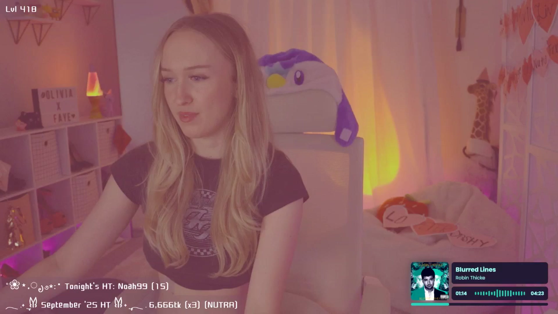 Gallery image thumbnail from OliviaxFaye's myfreecams stream on, 09/17/2025, 04:40 image 7 of 20