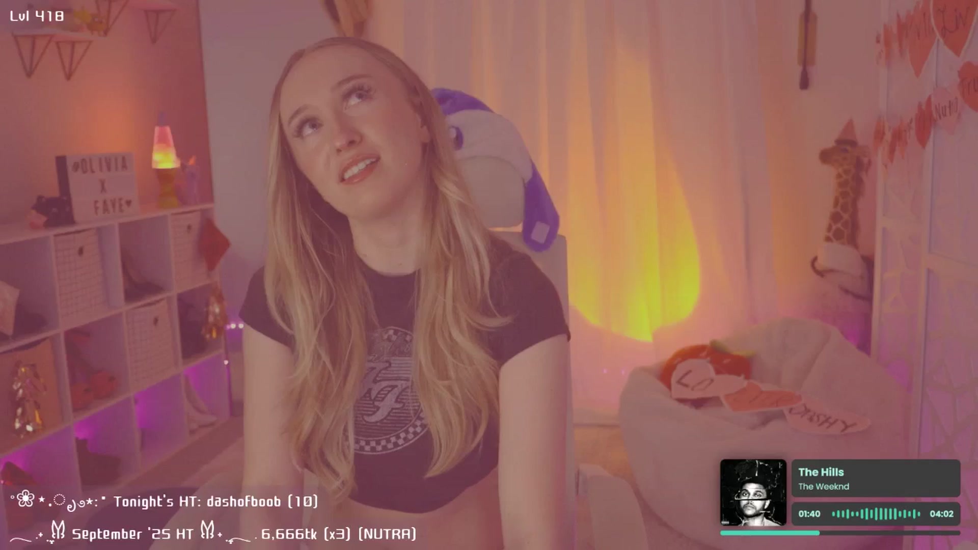 Gallery image thumbnail from OliviaxFaye's myfreecams stream on, 09/17/2025, 04:40 image 5 of 20