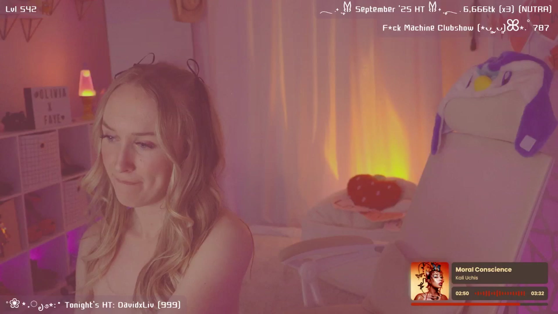 Gallery image thumbnail from OliviaxFaye's myfreecams stream on, 09/27/2025, 06:09 image 13 of 20