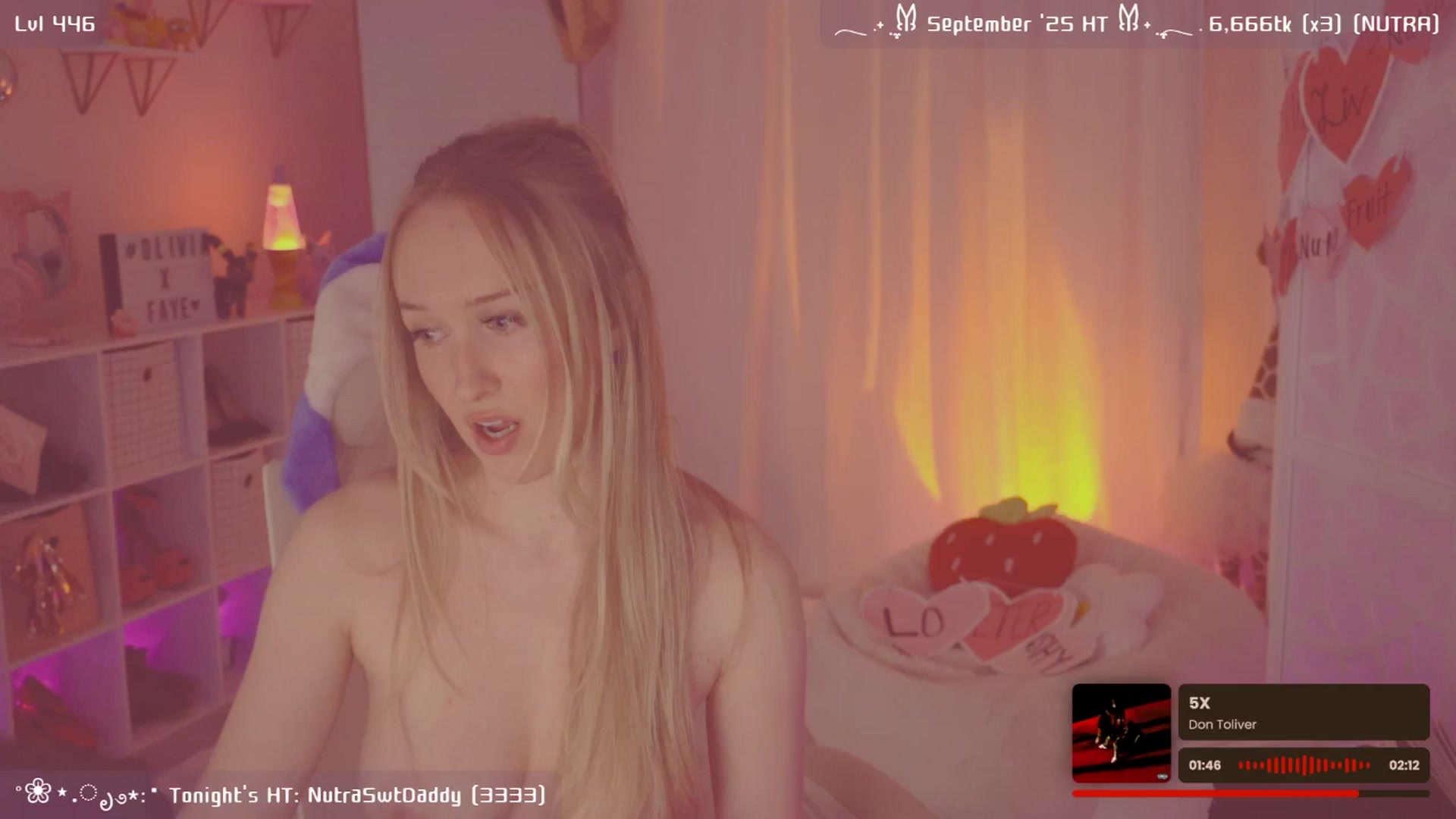 Gallery image thumbnail from OliviaxFaye's myfreecams stream on, 09/30/2025, 05:36 image 12 of 20