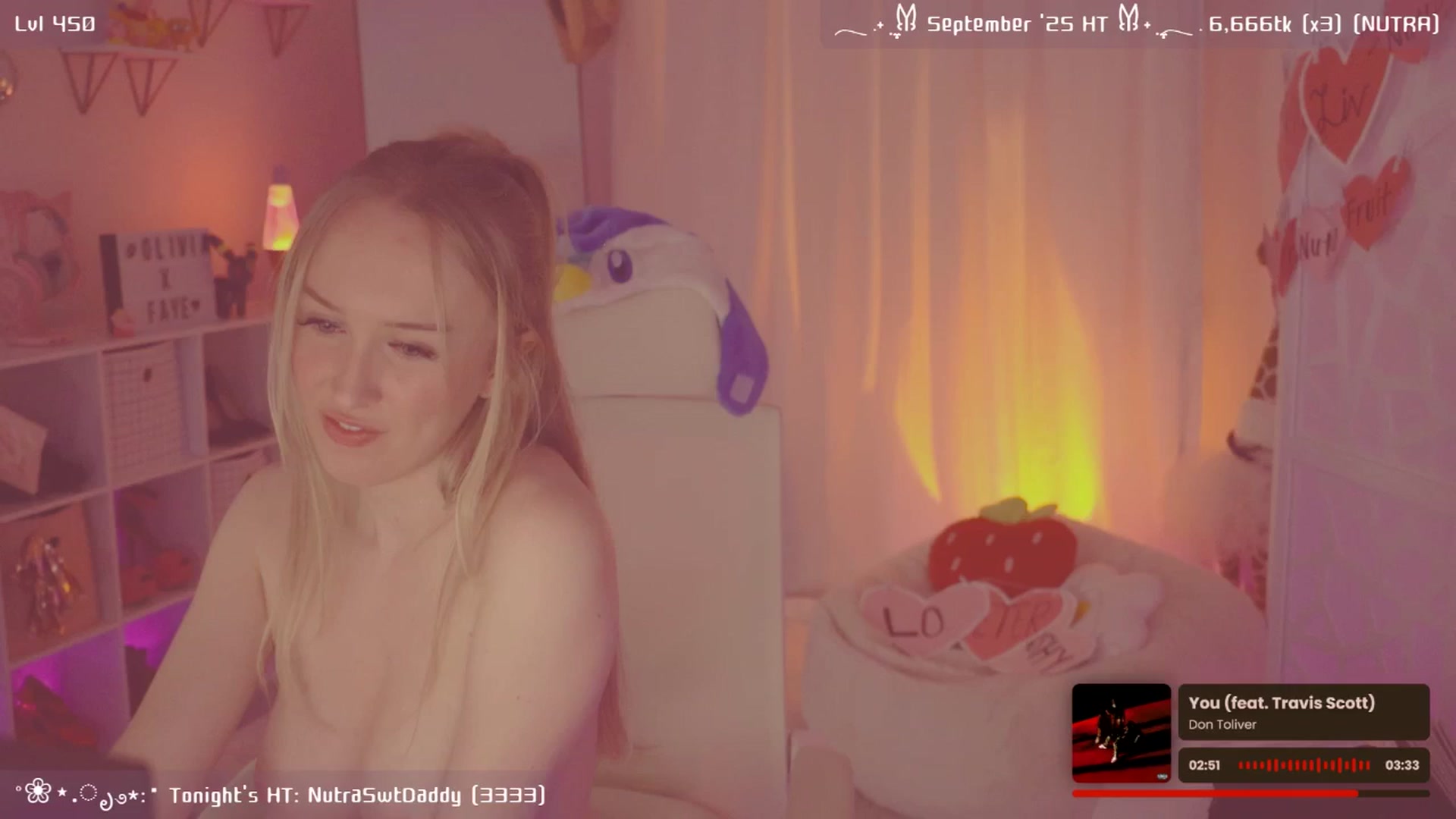 Gallery image thumbnail from OliviaxFaye's myfreecams stream on, 09/30/2025, 05:36 image 11 of 20