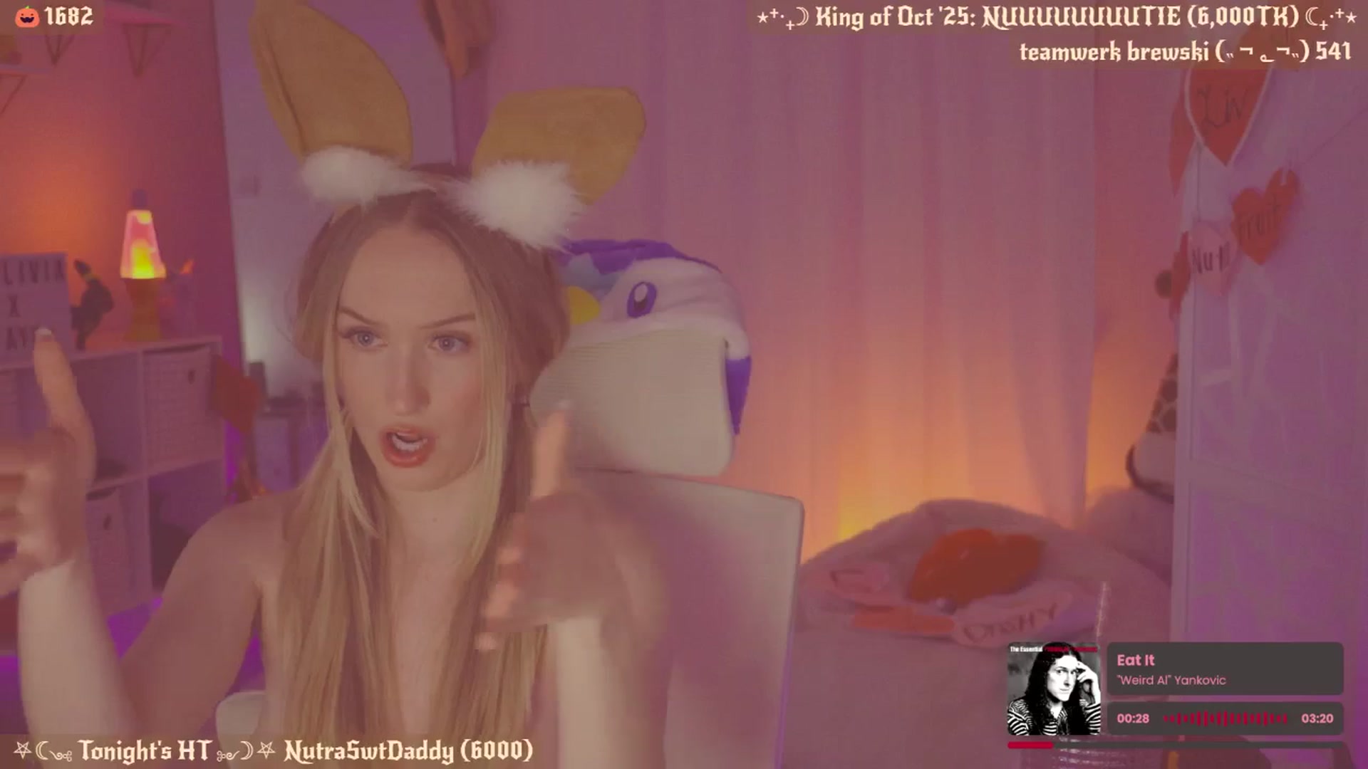 Gallery image thumbnail from OliviaxFaye's myfreecams stream on, 10/25/2025, 06:12 image 9 of 20