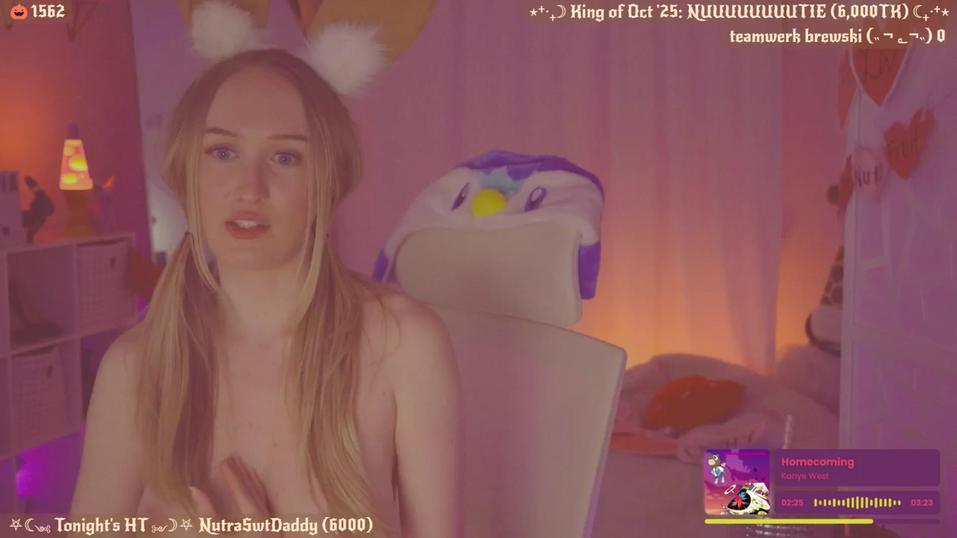 Gallery image thumbnail from OliviaxFaye's myfreecams stream on, 10/25/2025, 06:12 image 16 of 20