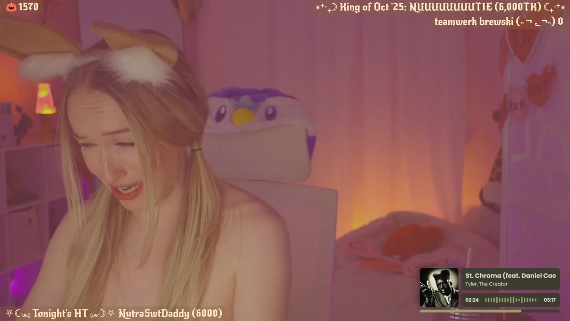 Gallery image thumbnail from OliviaxFaye's myfreecams stream on, 10/25/2025, 06:12 image 15 of 20