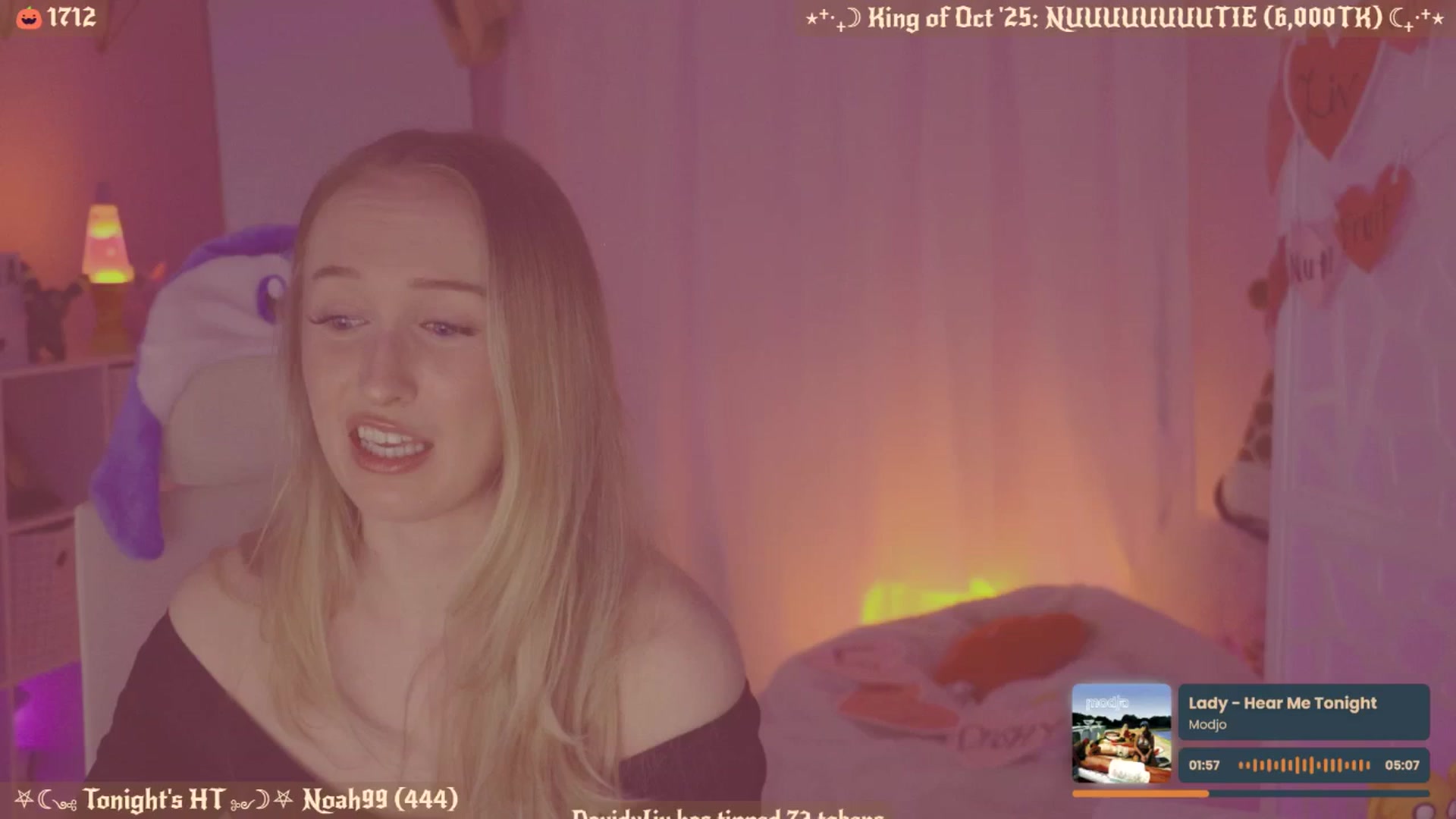 Gallery image thumbnail from OliviaxFaye's myfreecams stream on, 10/30/2025, 05:03 image 9 of 20